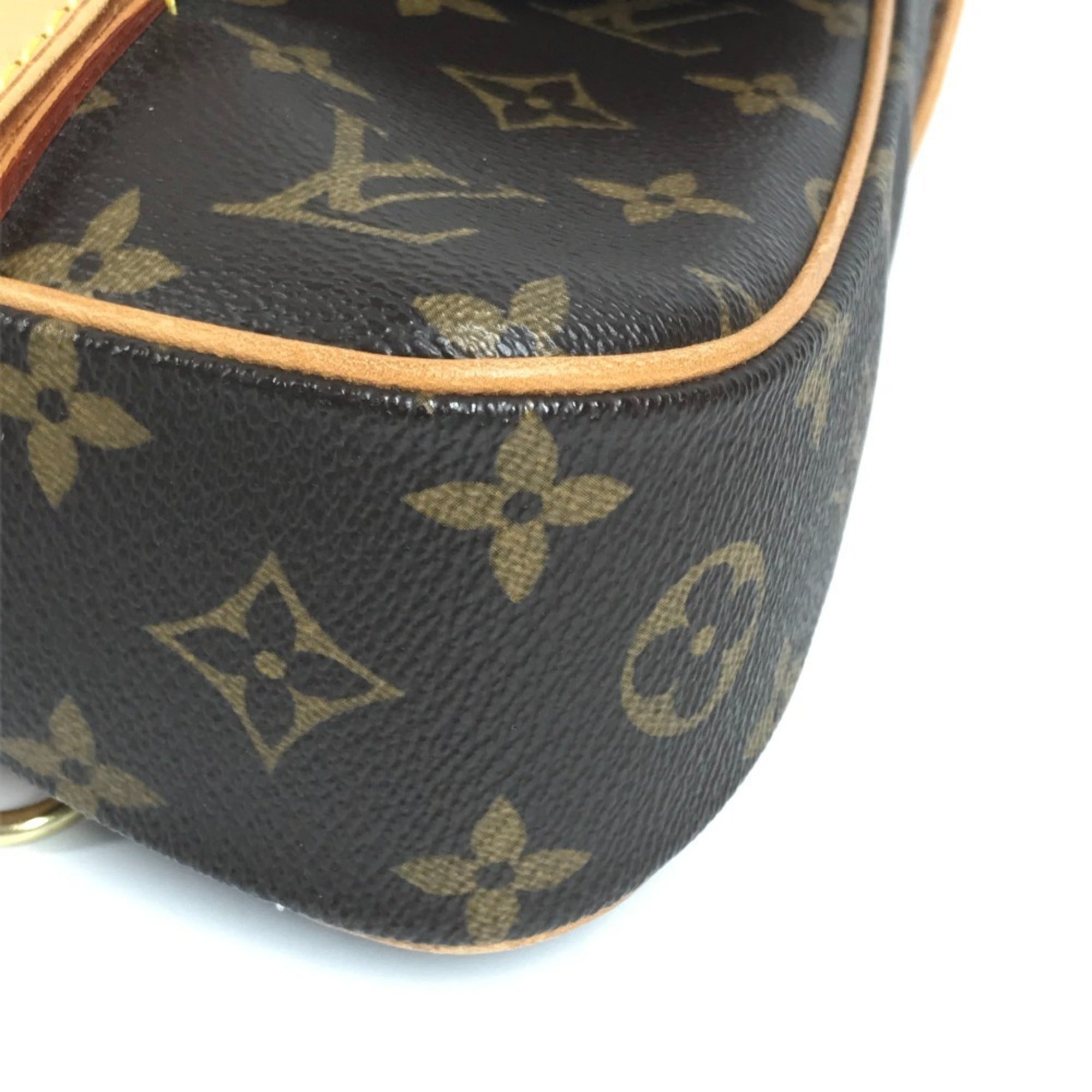 Louis Vuitton Brown Monogram Canvas Handbag (Pre-Owned)