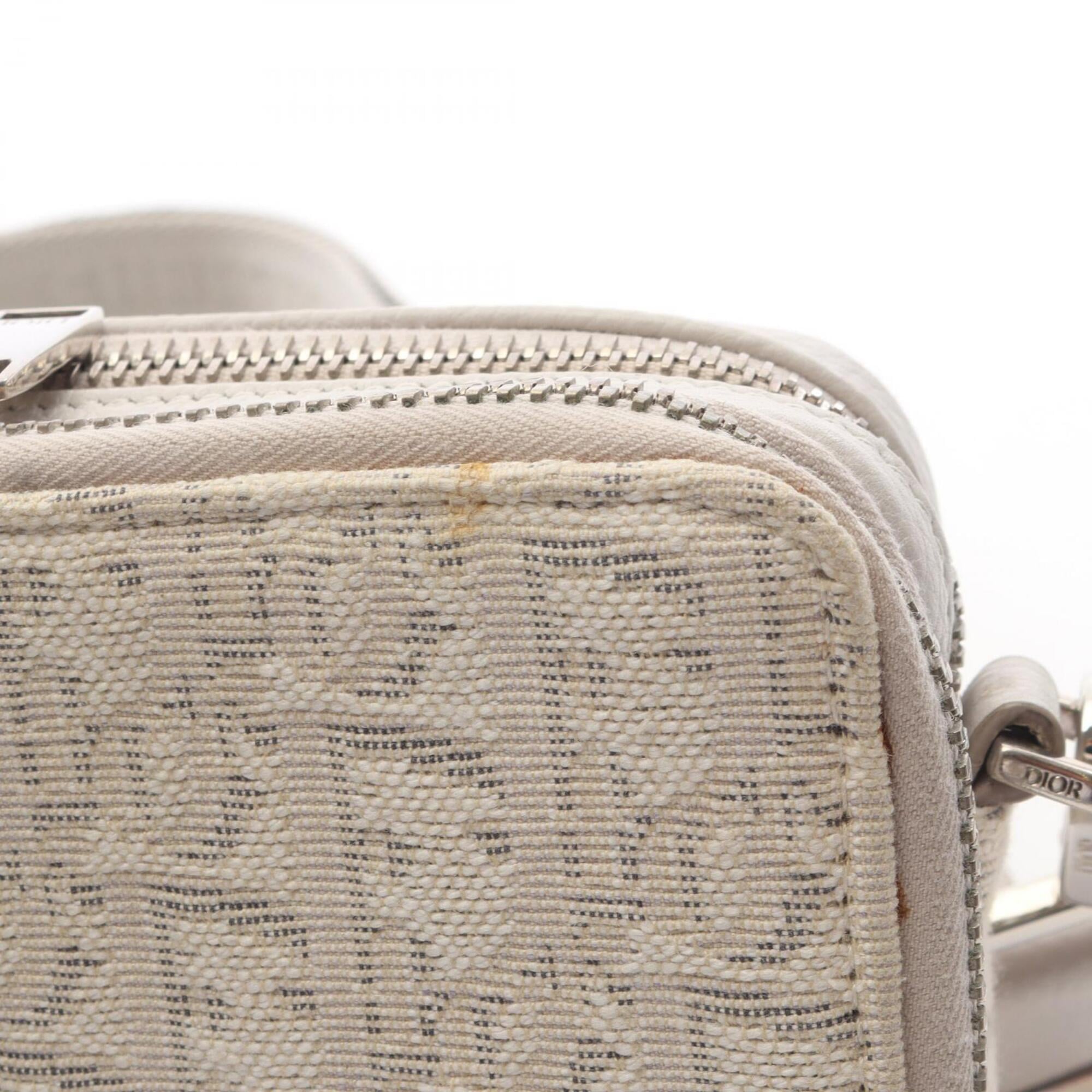 Christian Dior Ivory Canvas Handbag Shoulder Bag (Pre-Owned)
