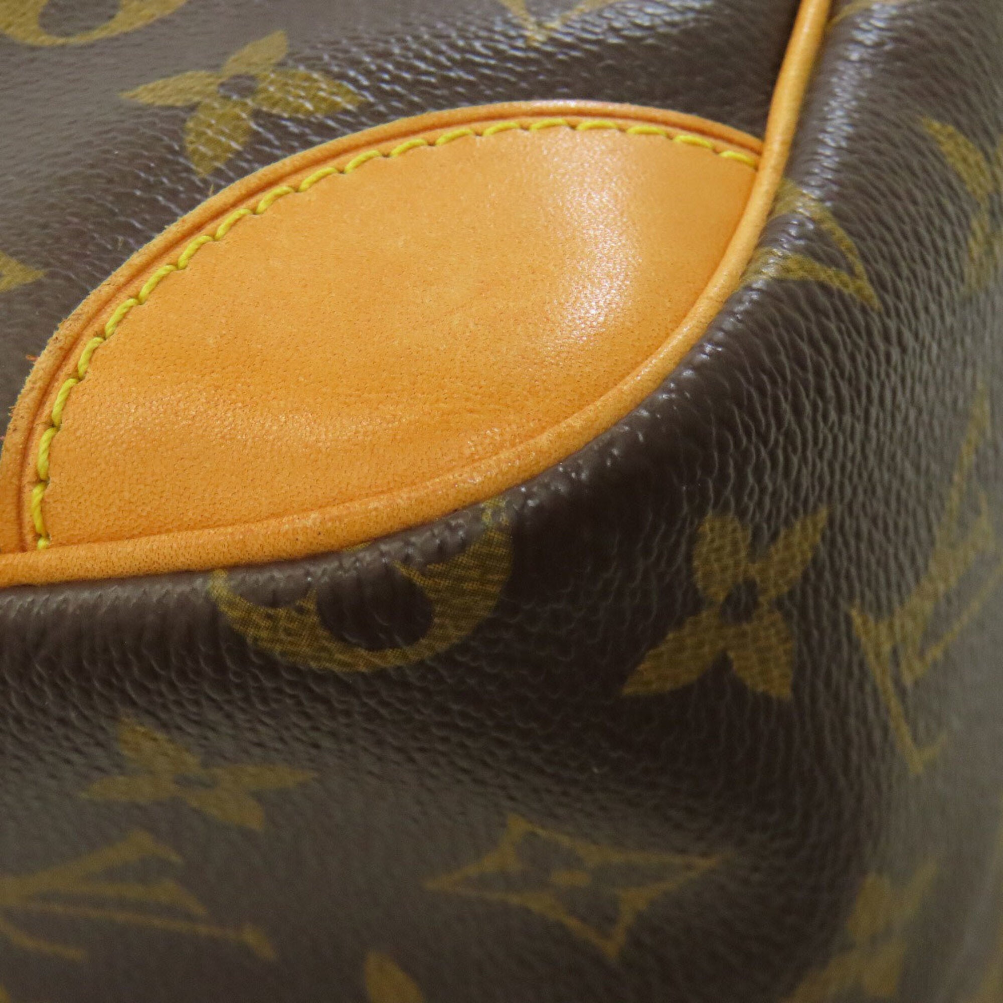 Louis Vuitton Monogram Monogram Monogram Shoulder Bag (Pre-Owned)