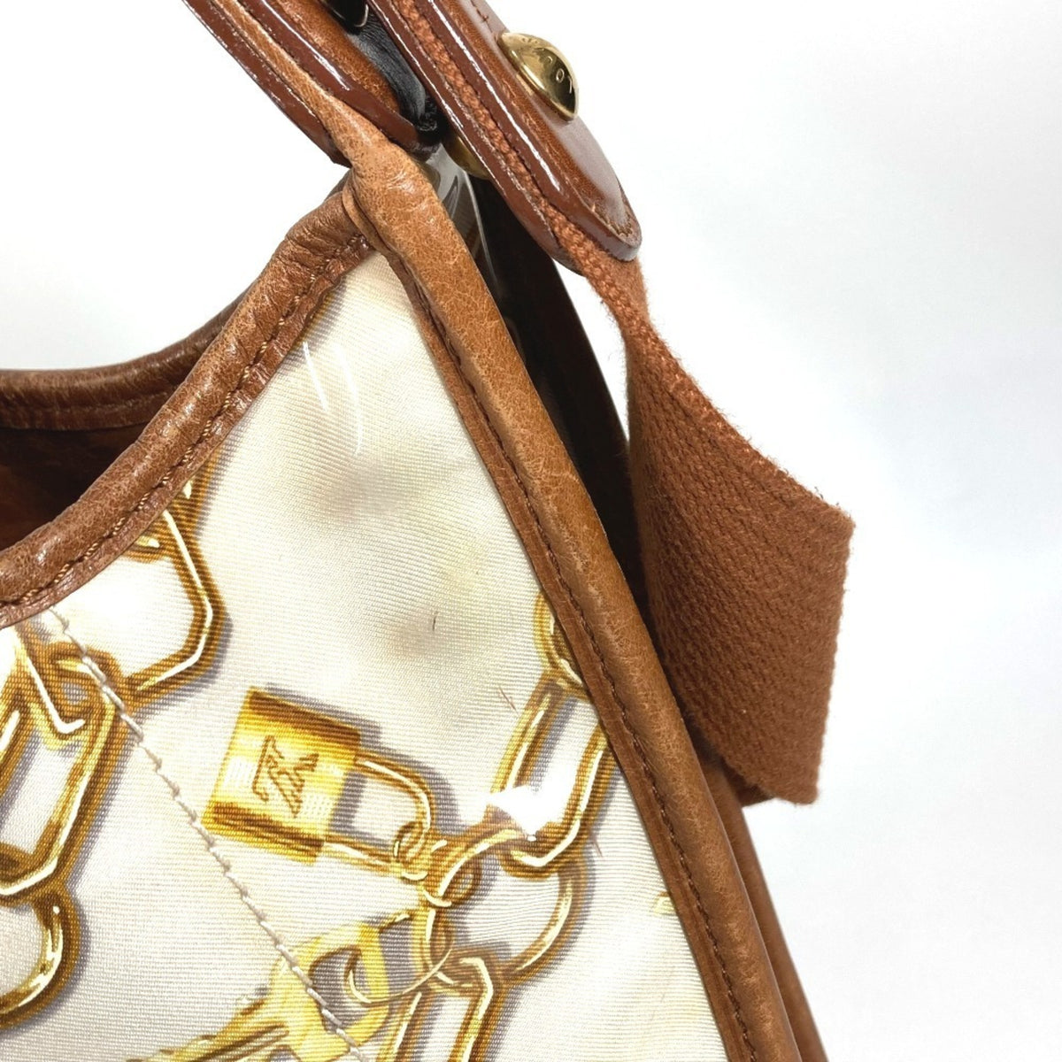 Louis Vuitton Brown White Vinyl Leather Shoulder Bag (Pre-Owned)