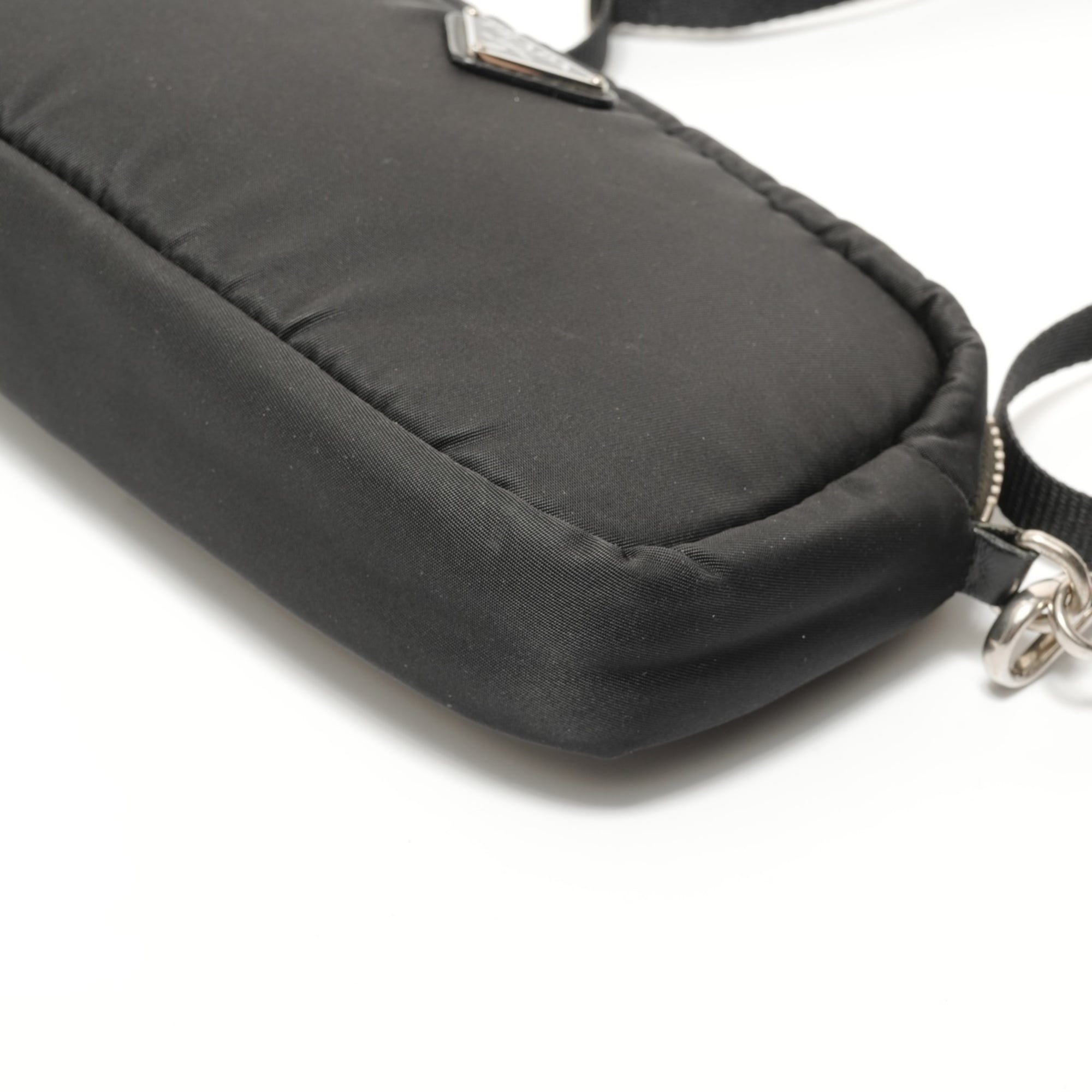Prada Black Nylon Shoulder Bag (Pre-Owned)