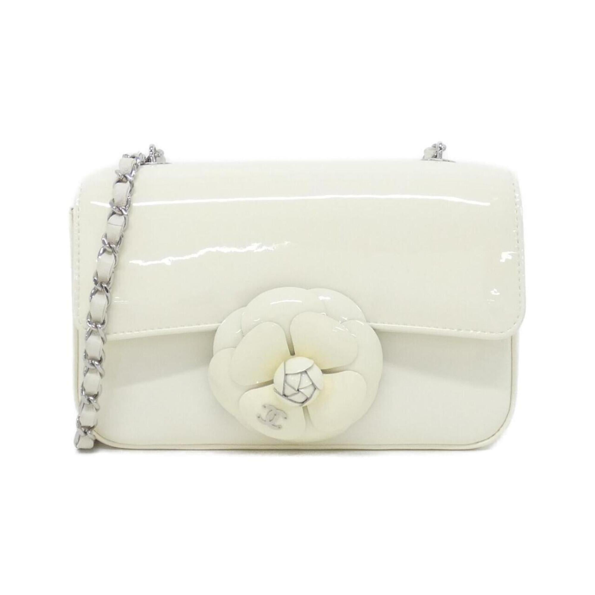 Chanel White Shoulder Bag (Pre-Owned)