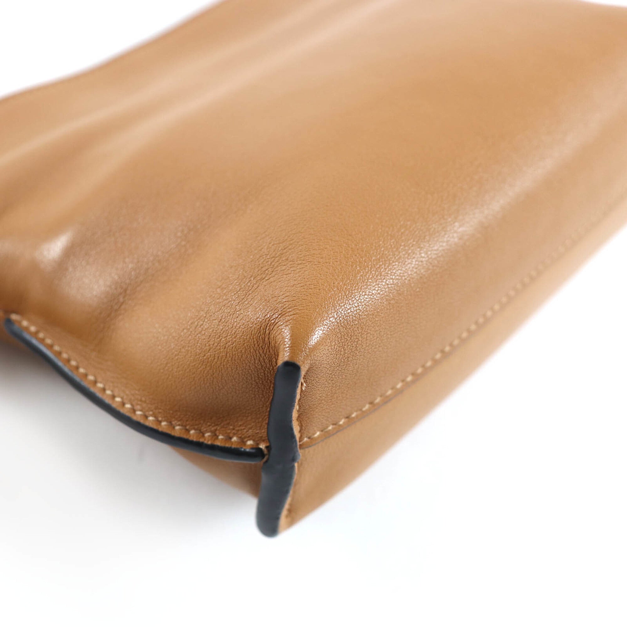 Loewe Brown Leather Shoulder Bag (Pre-Owned)