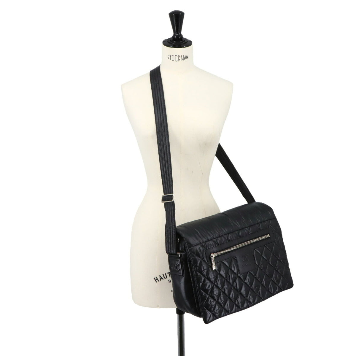 Chanel Black Nylon Leather Handbag Shoulder Bag (Pre-Owned)