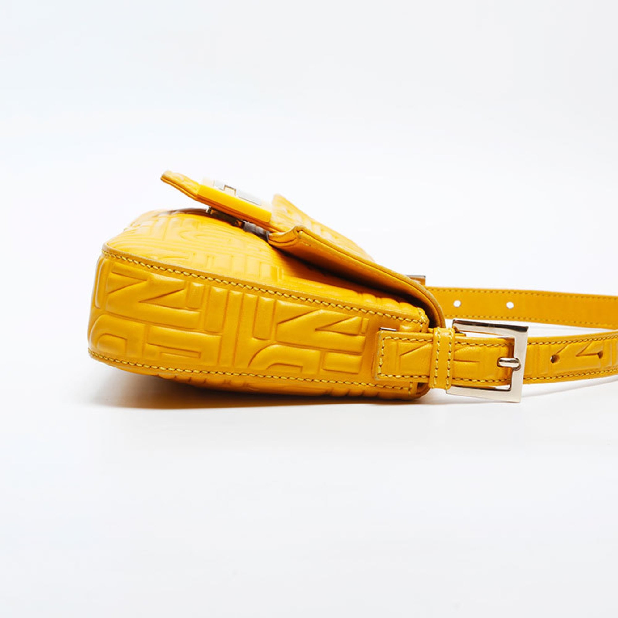 Fendi Yellow Leather Shoulder Bag (Pre-Owned)