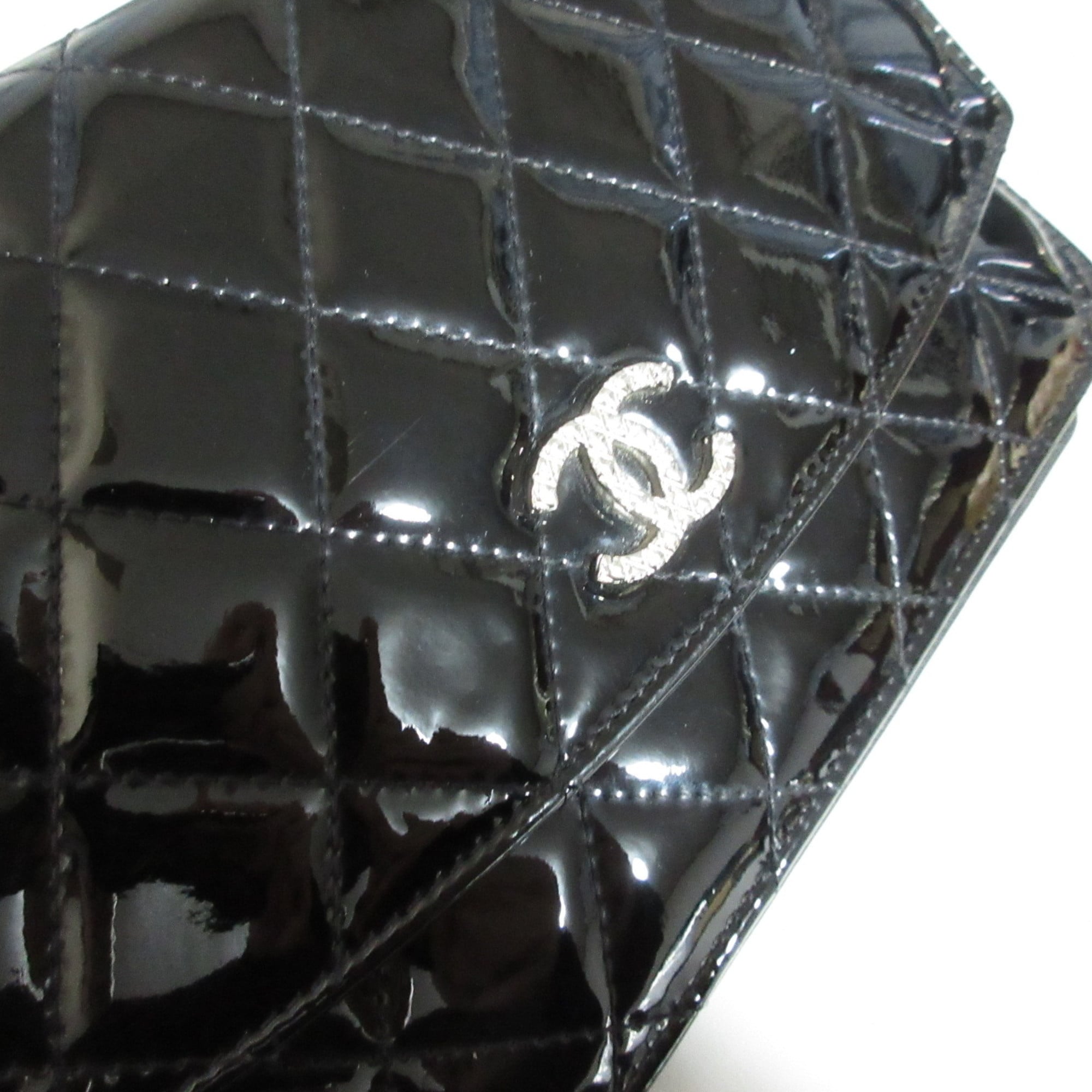 Chanel Matelasse Black Patent Leather Chain/Shoulder Wallet (Pre-Owned)