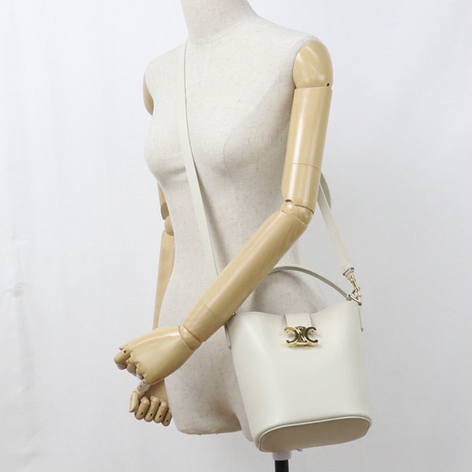 Celine White Leather Handbag (Pre-Owned)