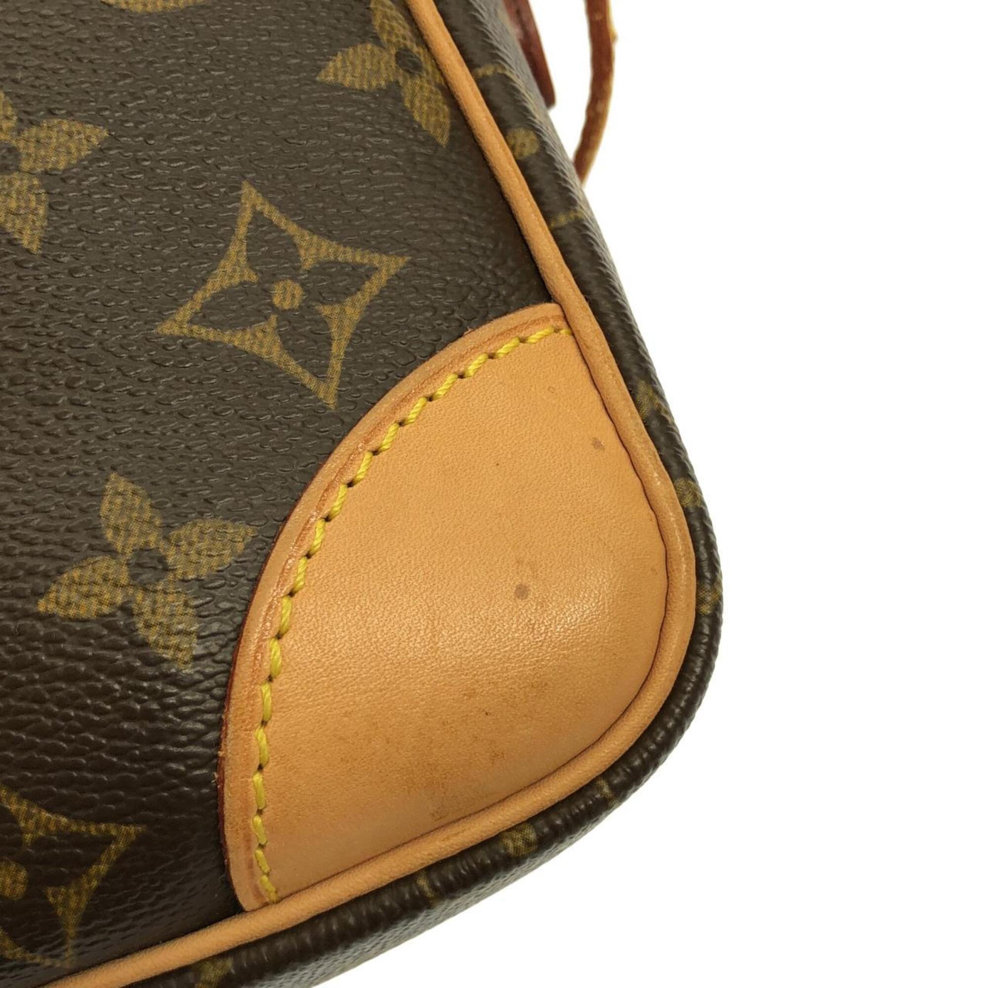 Louis Vuitton Brown Coated Canvas Shoulder Bag (Pre-Owned)