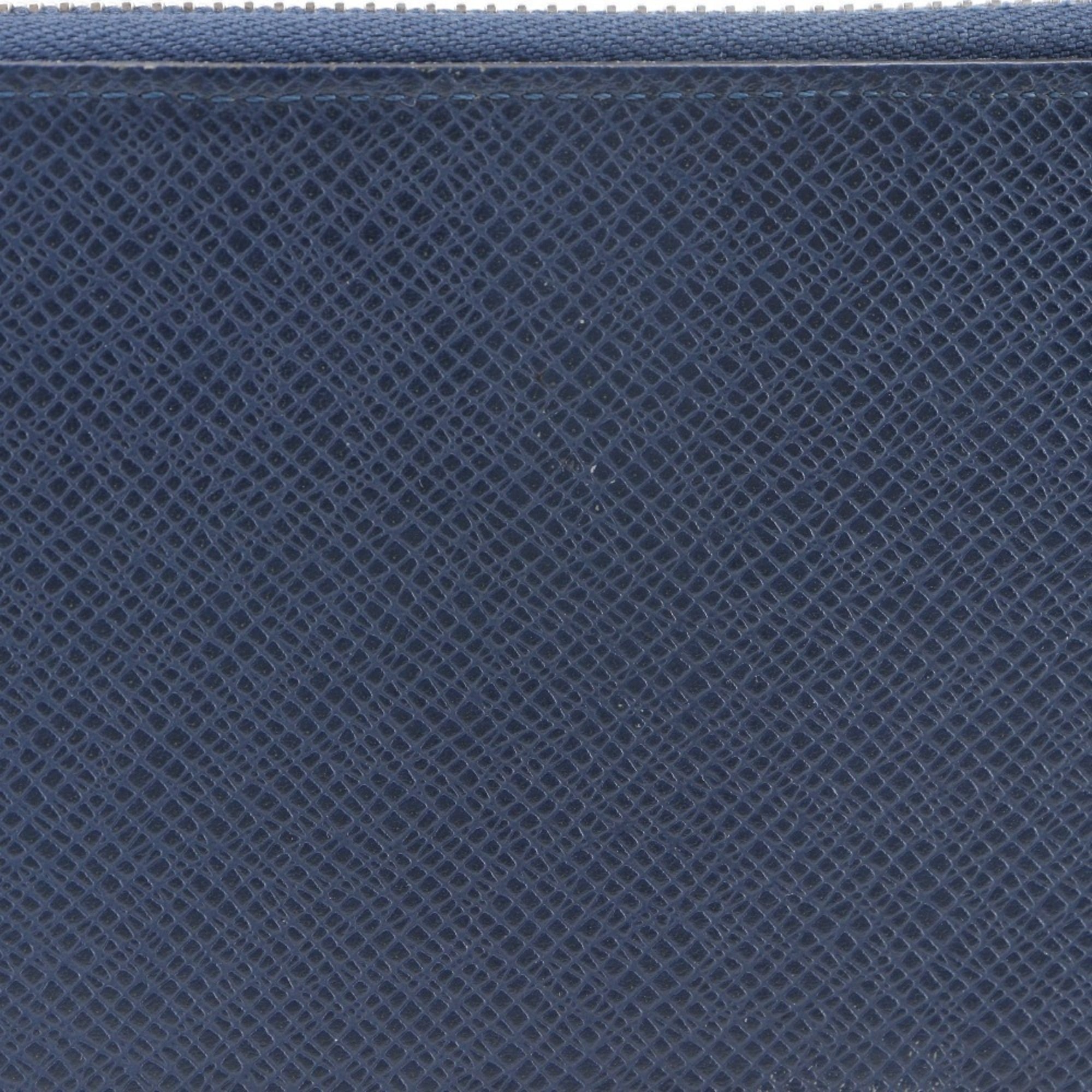 Louis Vuitton Taiga Navy Ocean Taiga Leather Long Wallet (Bi-Fold) (Pre-Owned)