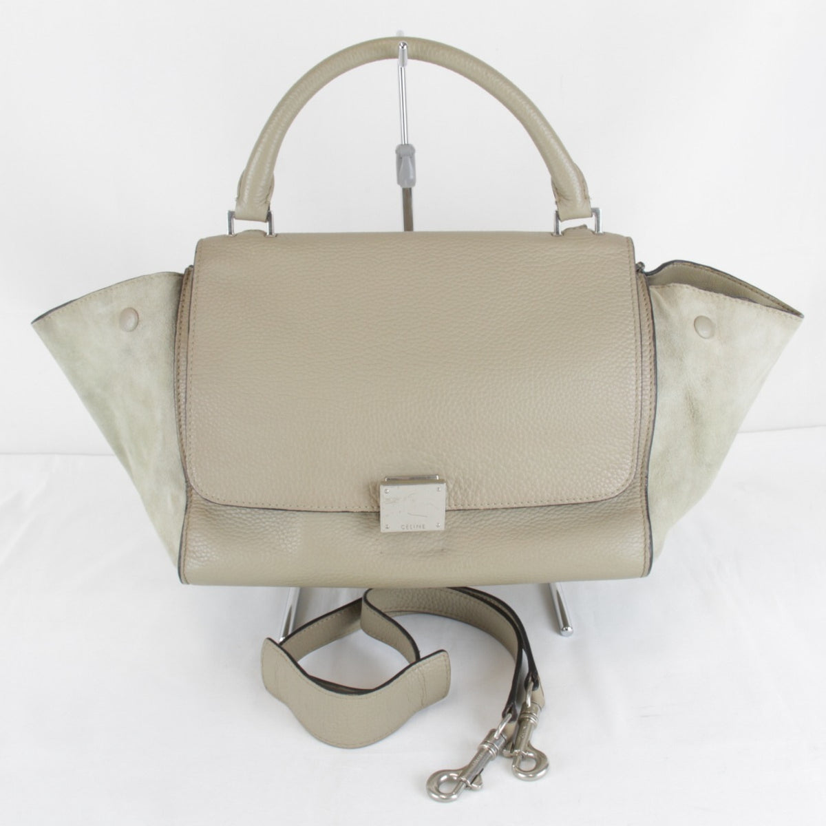 Celine Beige Leather Shoulder Bag (Pre-Owned)