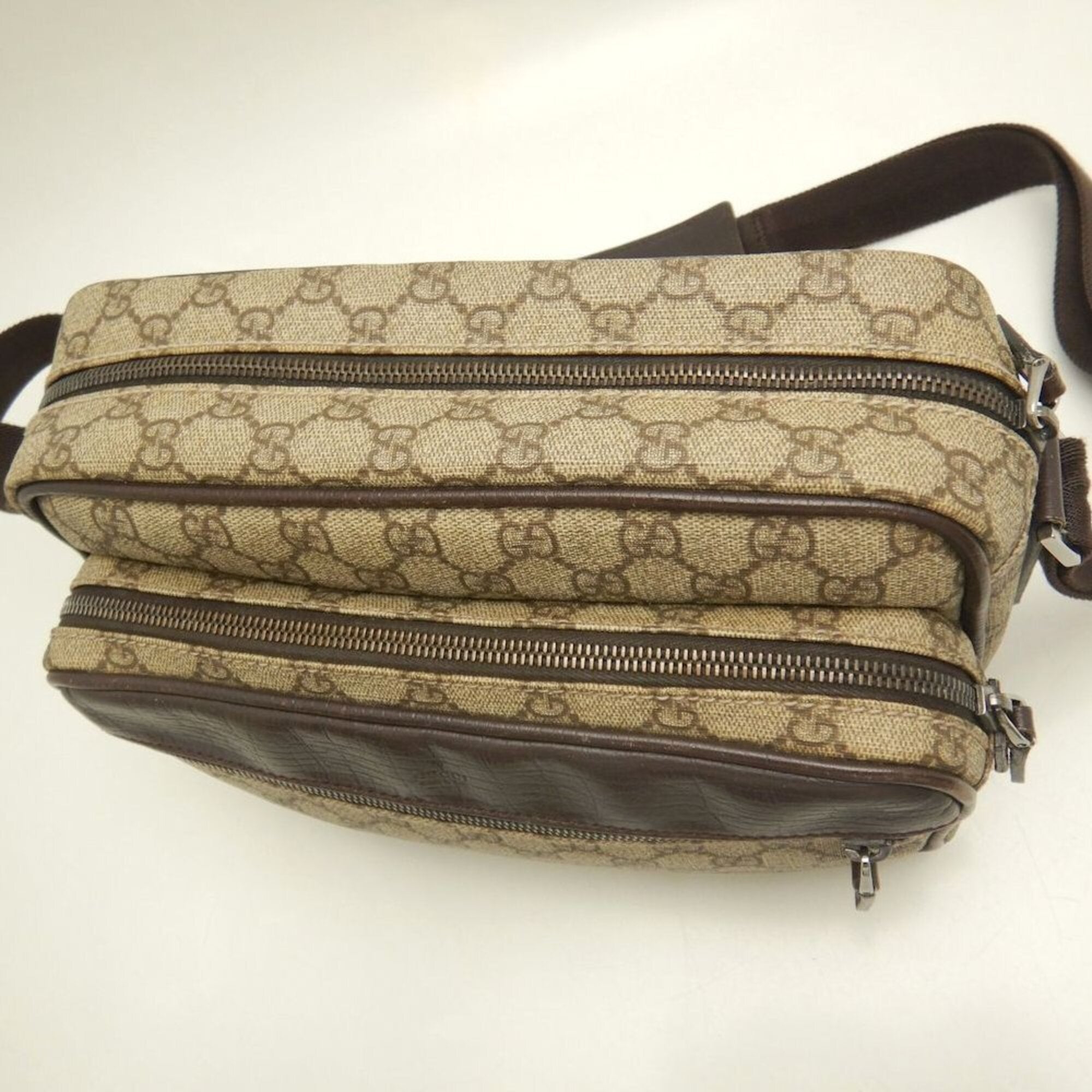 Gucci Brown Gg Supreme Shoulder Bag (Pre-Owned)