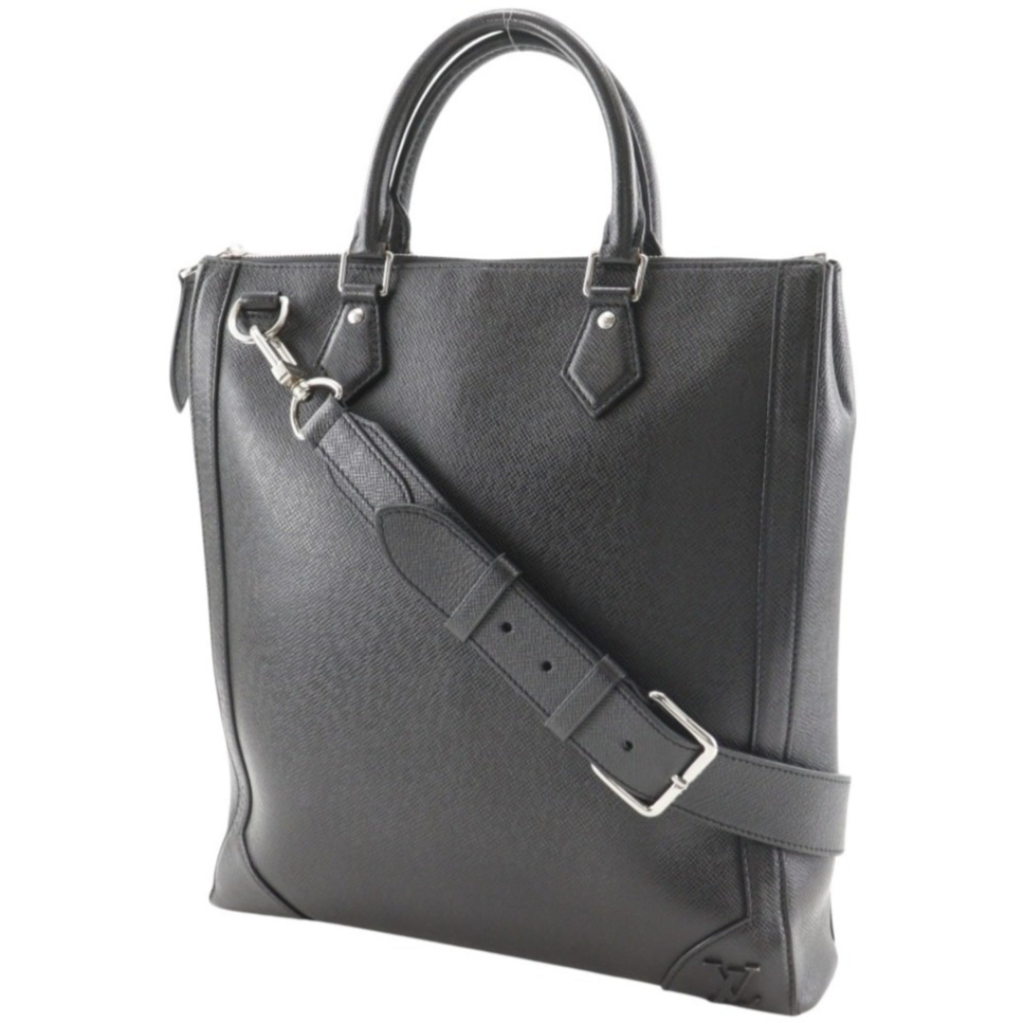 Louis Vuitton Taiga Black Taiga Leather Handbag Tote Bag (Pre-Owned)