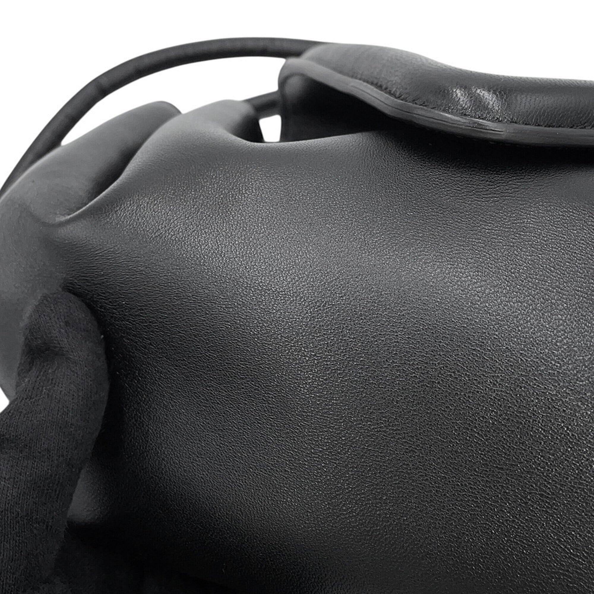 Bottega Veneta Black Leather Handbag Shoulder Bag (Pre-Owned)