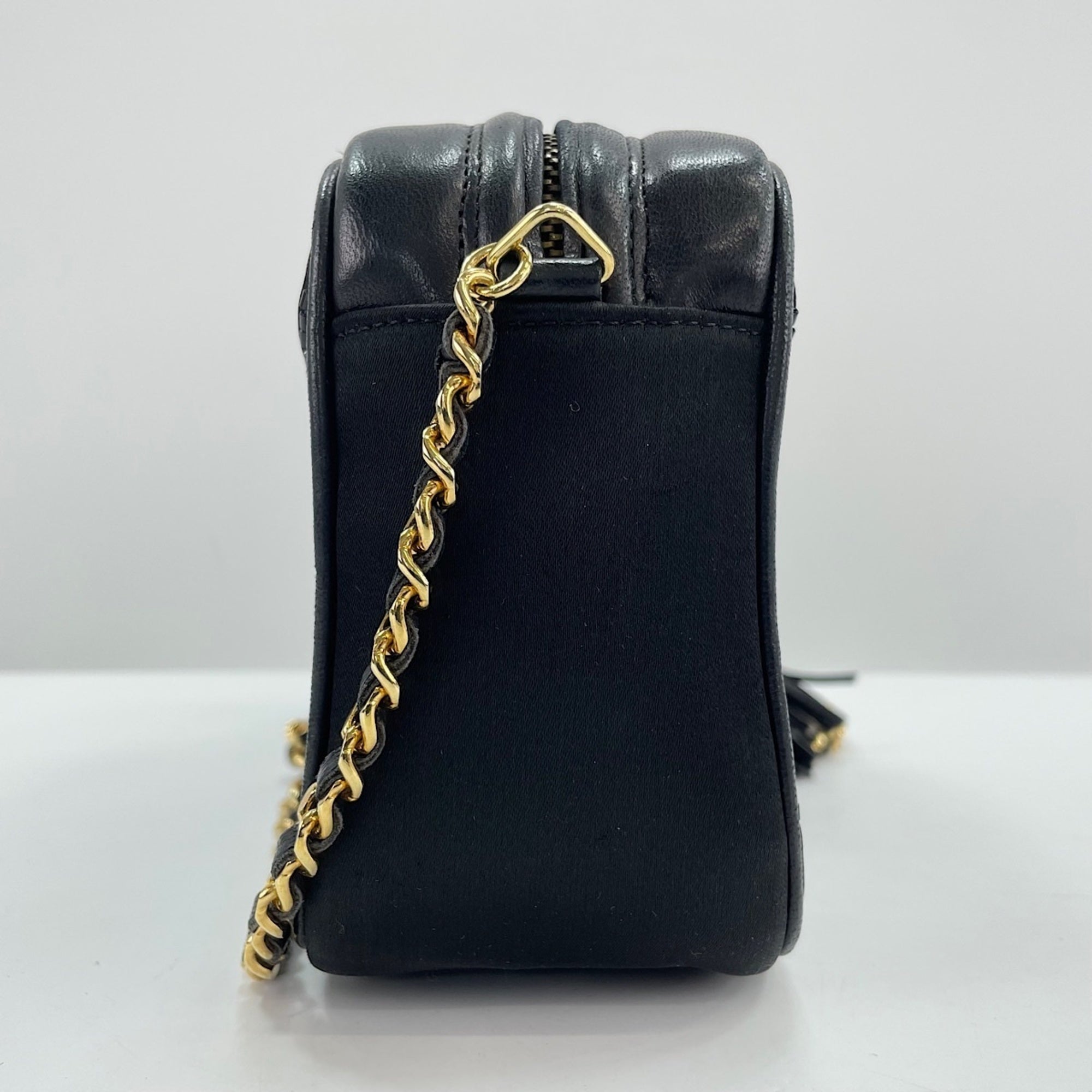Chanel Matelasse Black Shoulder Bag (Pre-Owned)