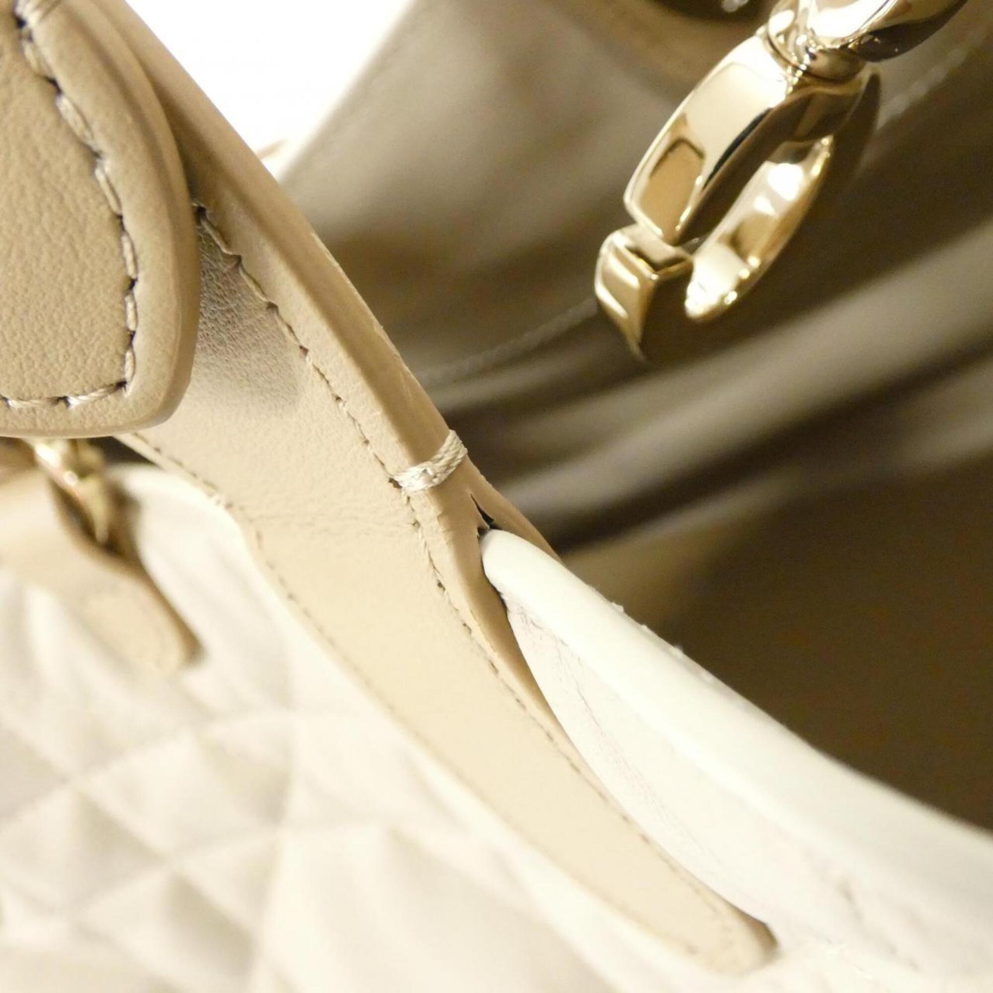 Christian Dior Beige Leather Handbag (Pre-Owned)