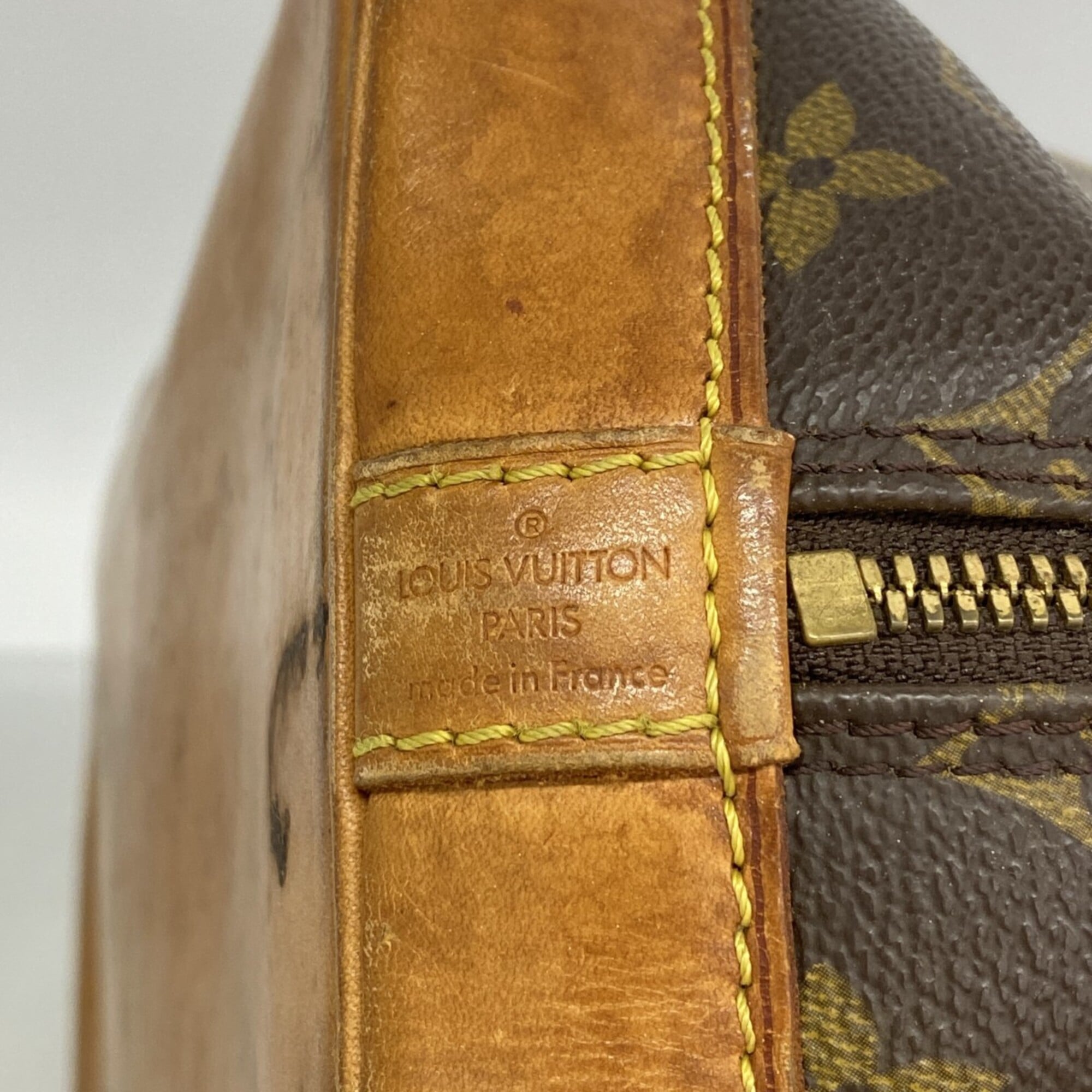 Louis Vuitton Brown Handbag (Pre-Owned)