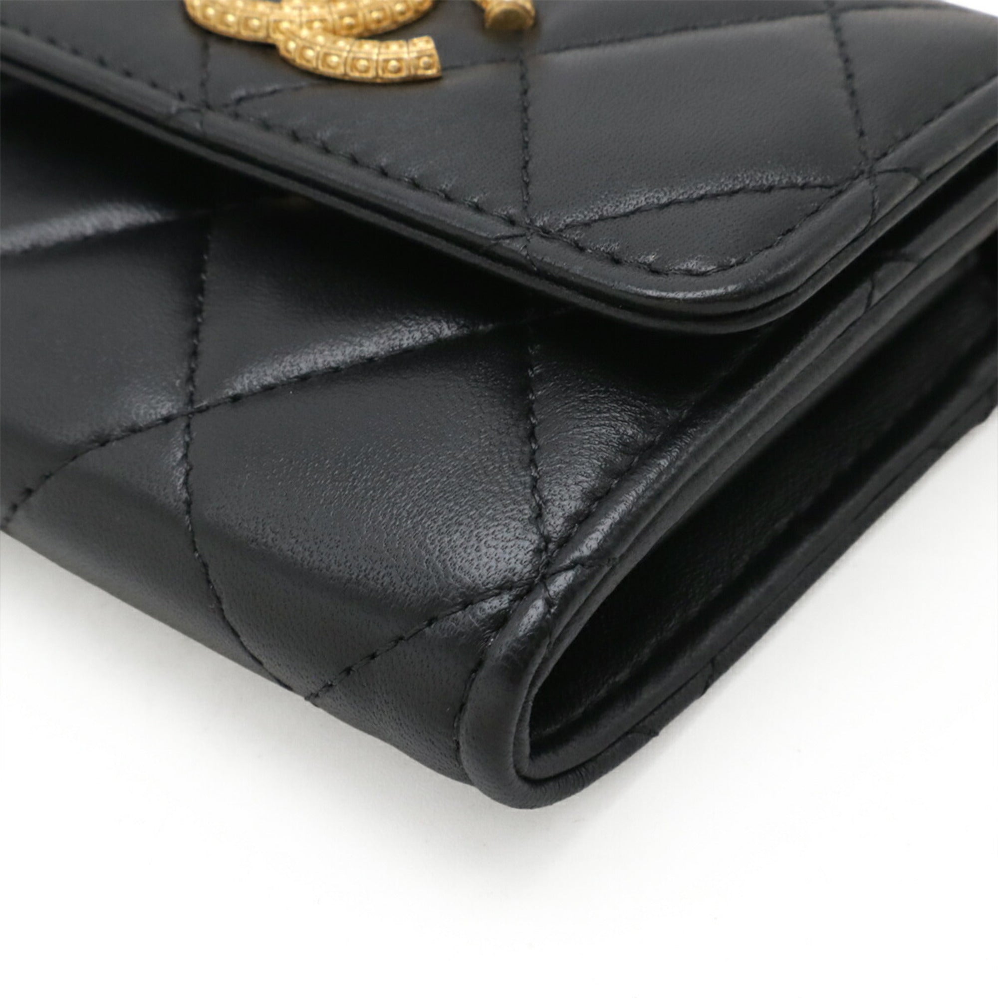 Chanel Matelasse Black Leather Chain/Shoulder Wallet (Pre-Owned)