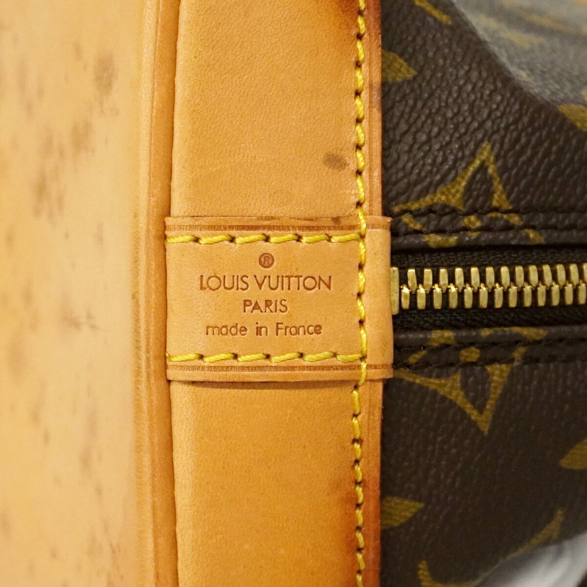 Louis Vuitton Brown Handbag (Pre-Owned)