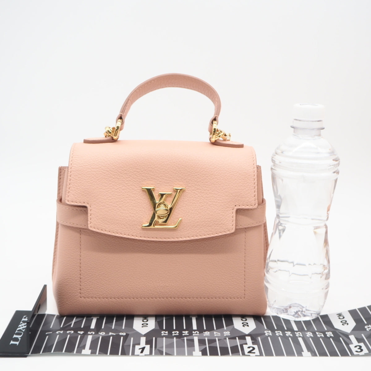 Louis Vuitton Pink Beige Leather Shoulder Bag (Pre-Owned)