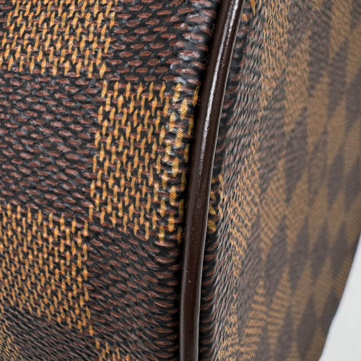 Louis Vuitton Brown Damier Canvas Handbag (Pre-Owned)