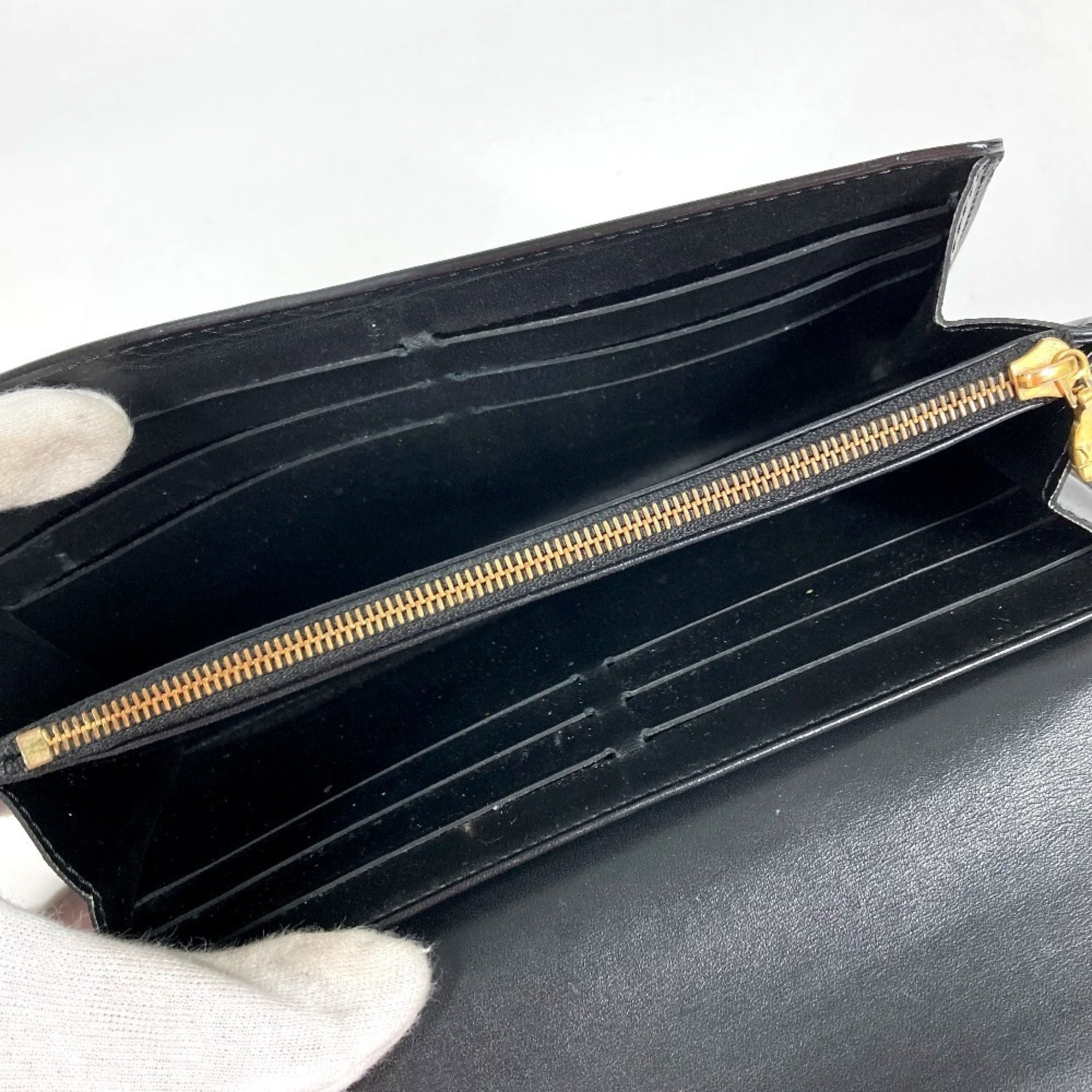 Louis Vuitton Black Patent Leather Long Wallet (Bi-Fold) (Pre-Owned)