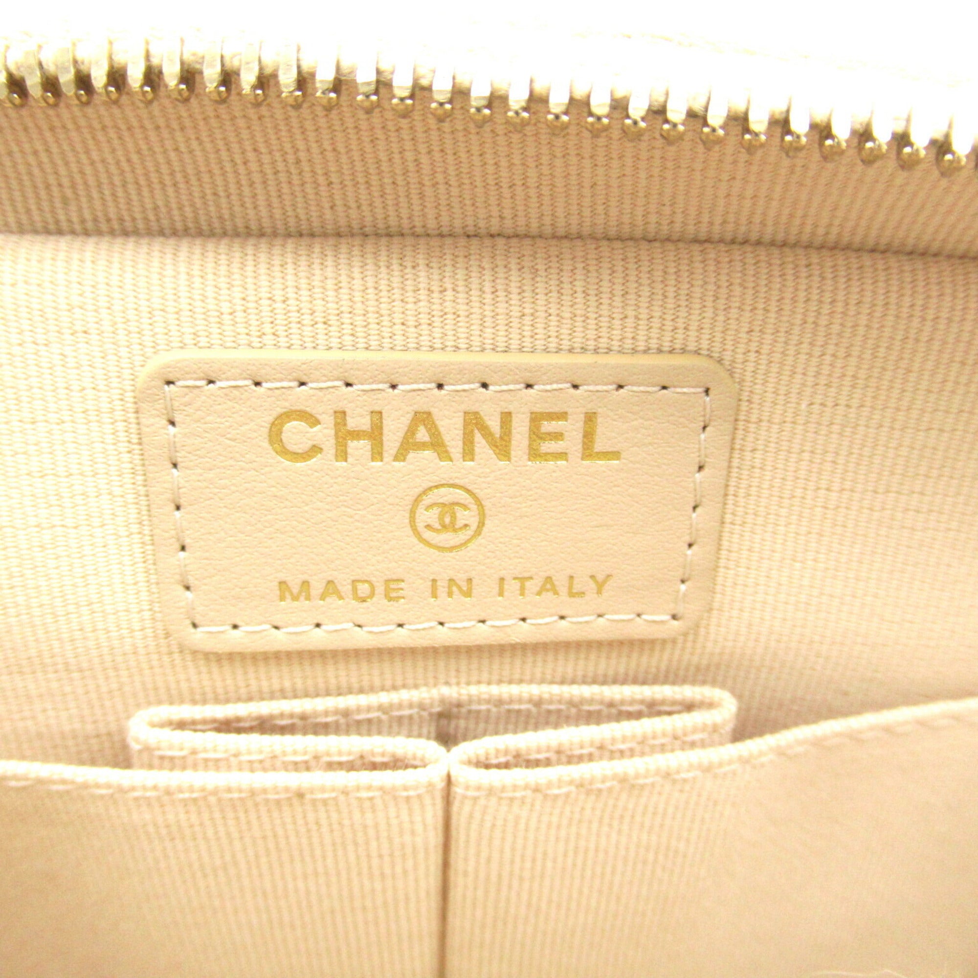 Chanel Beige Leather Shoulder Bag (Pre-Owned)