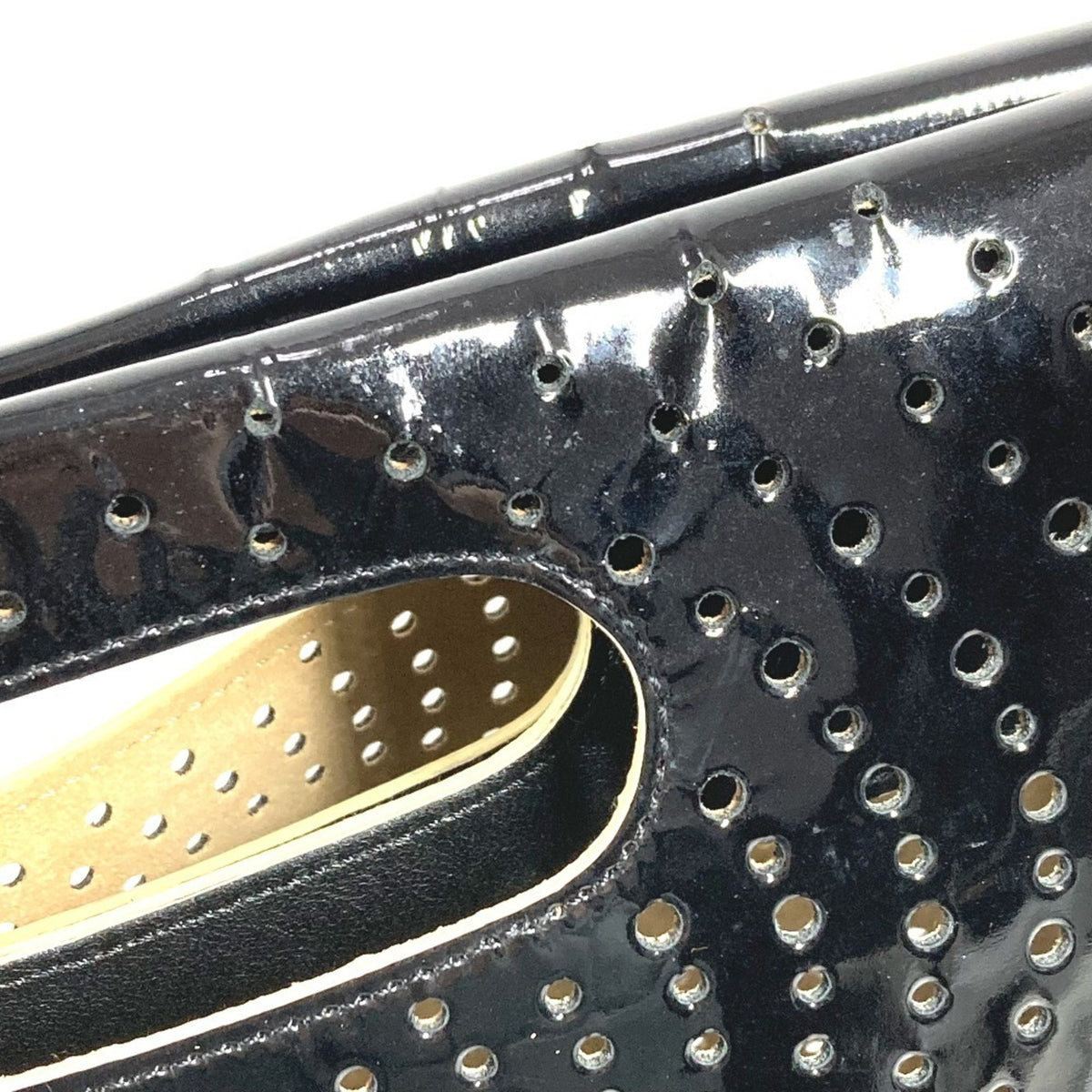 Chanel Black Leather Handbag (Pre-Owned)