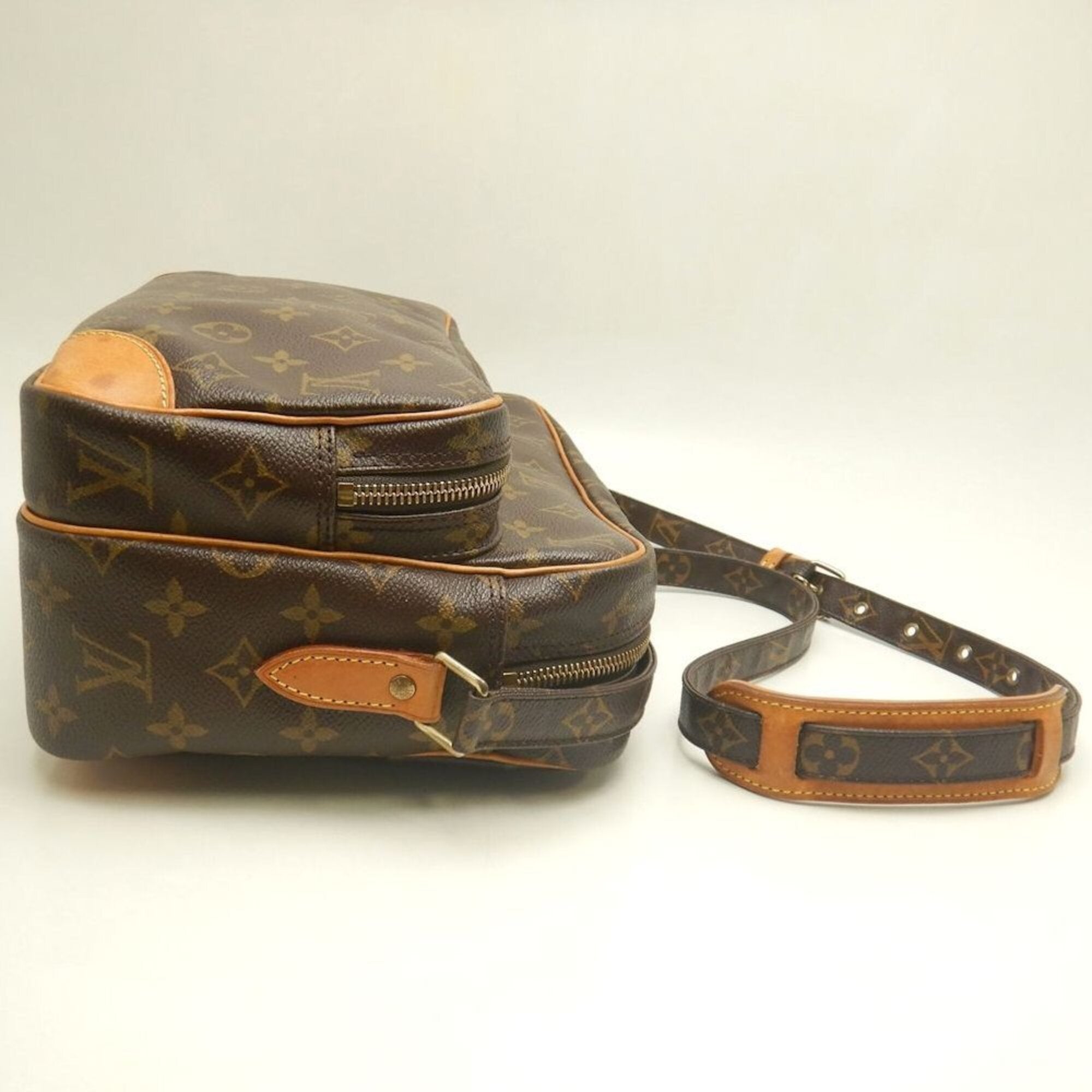 Louis Vuitton Monogram Brown Monogram Shoulder Bag (Pre-Owned)