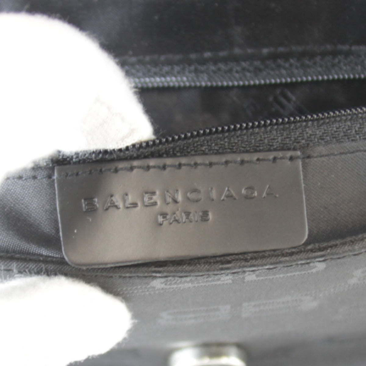 Balenciaga Black Nylon Shoulder Bag (Pre-Owned)