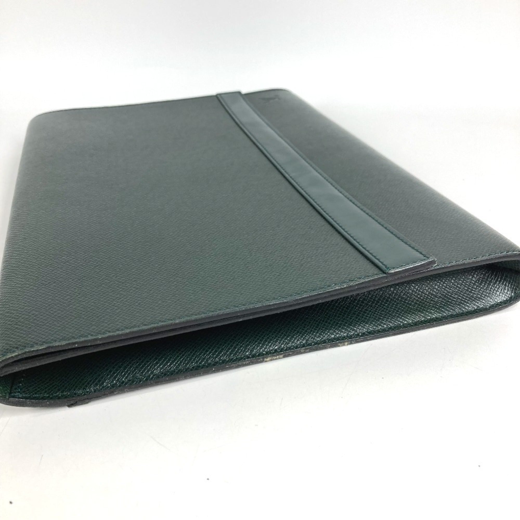 Louis Vuitton Episea Green Taiga Leather Leather Clutch Bag Handbag Pouch (Pre-Owned)