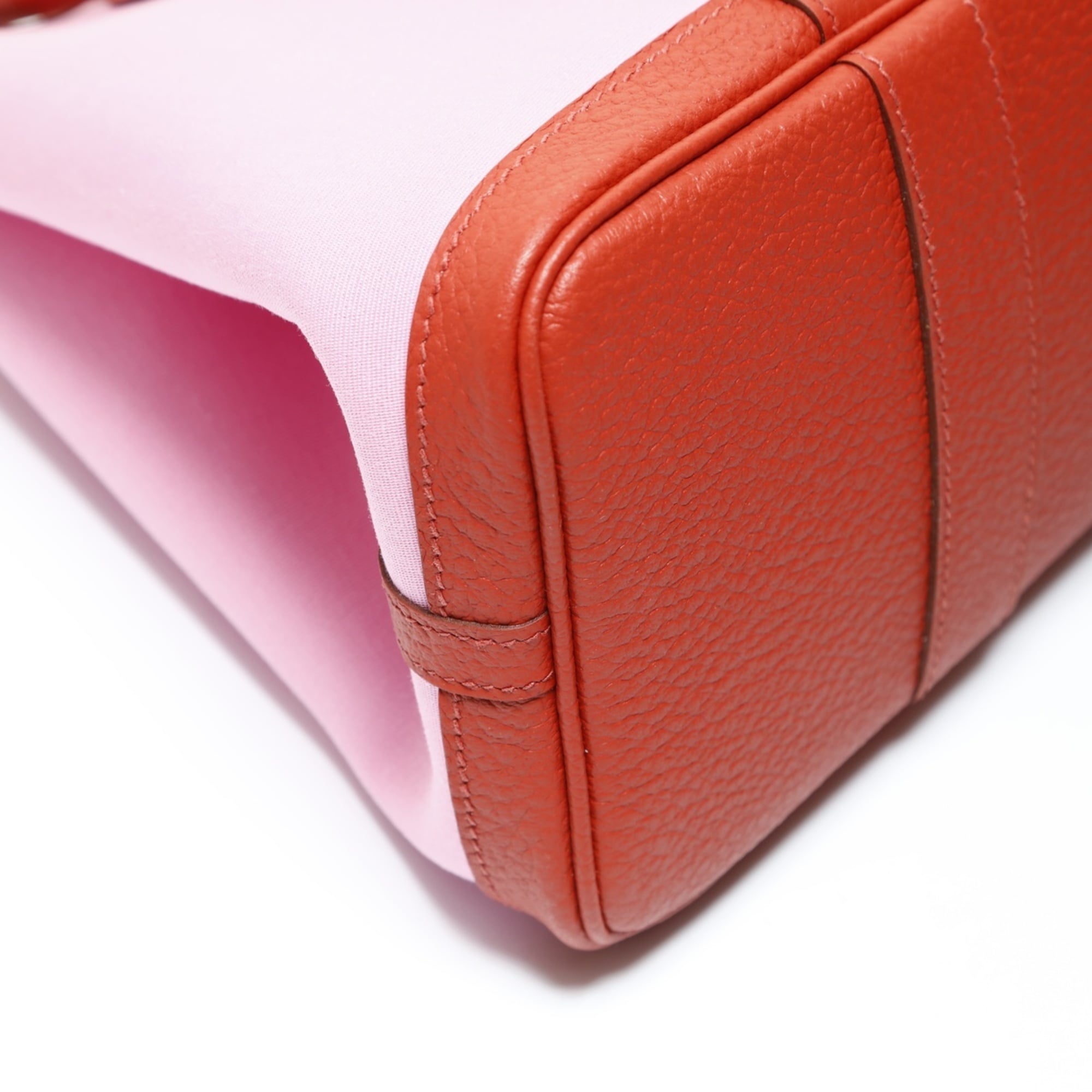 Hermes Pink Handbag (Pre-Owned)