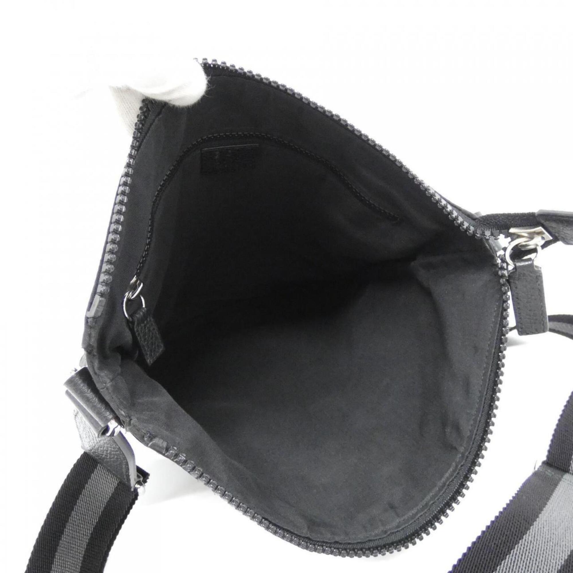 Gucci Black Nylon Shoulder Bag (Pre-Owned)
