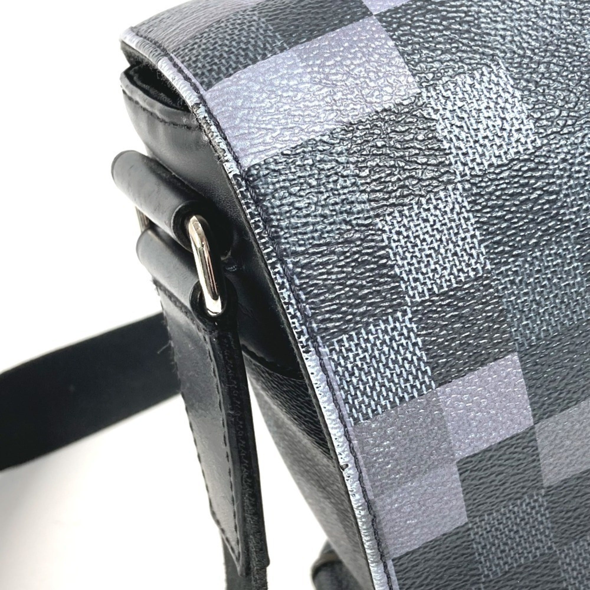 Louis Vuitton Black Damier Graphite Shoulder Bag (Pre-Owned)