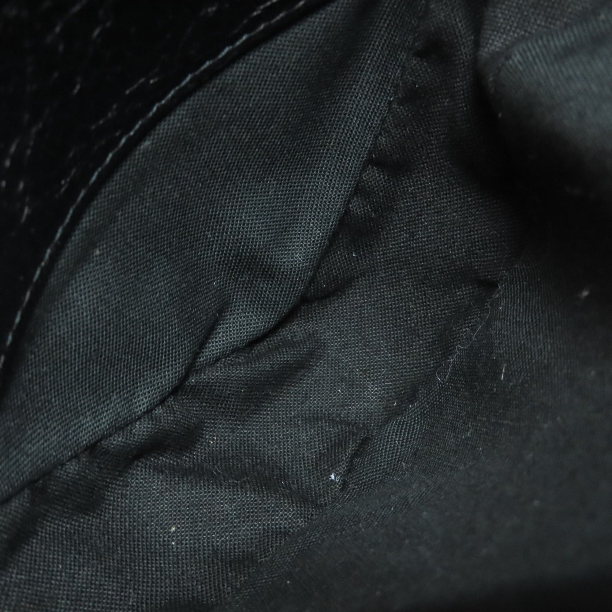Balenciaga Black Leather Shoulder Bag (Pre-Owned)