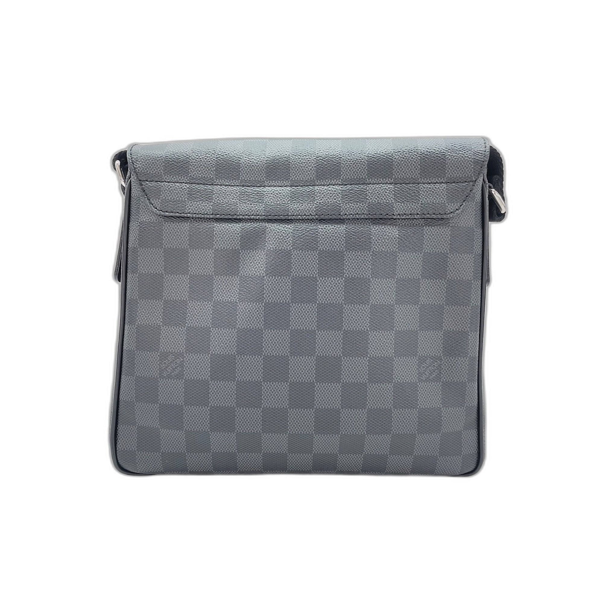 Louis Vuitton Black Shoulder Bag (Pre-Owned)