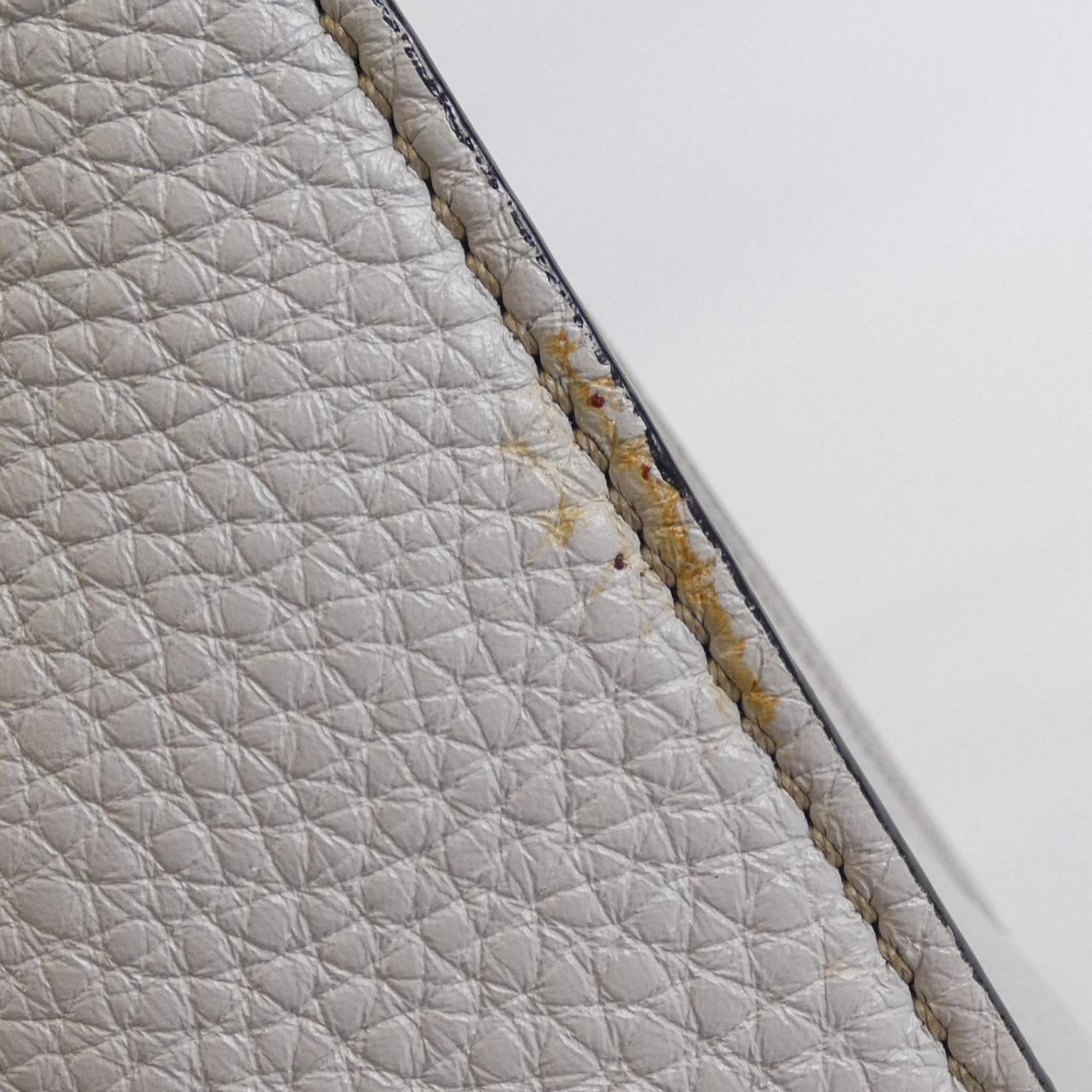 Fendi Beige Ivory Off-White Leather Handbag (Pre-Owned)