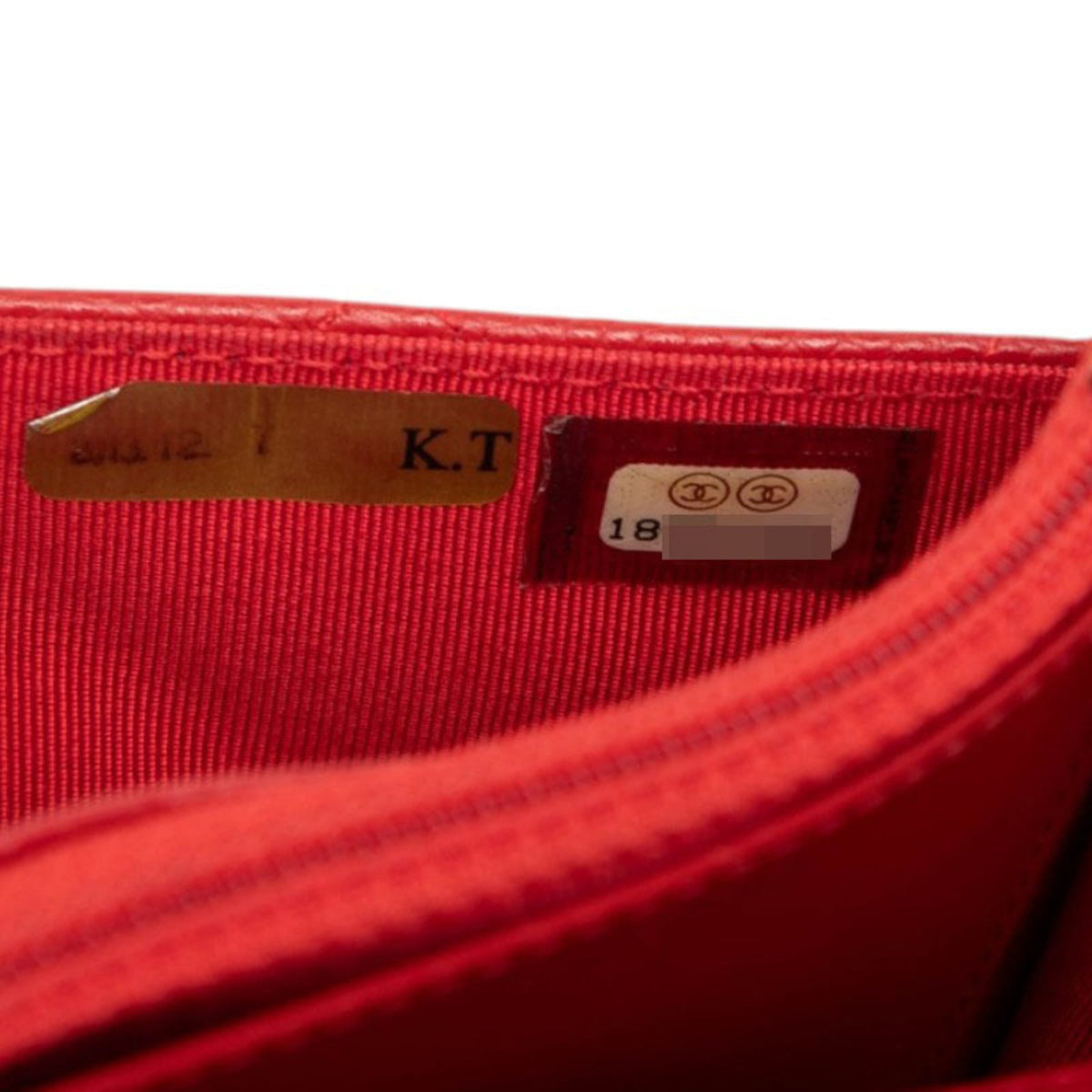 Chanel Matelasse Red Color Grained Calfskin Shoulder Bag (Pre-Owned)