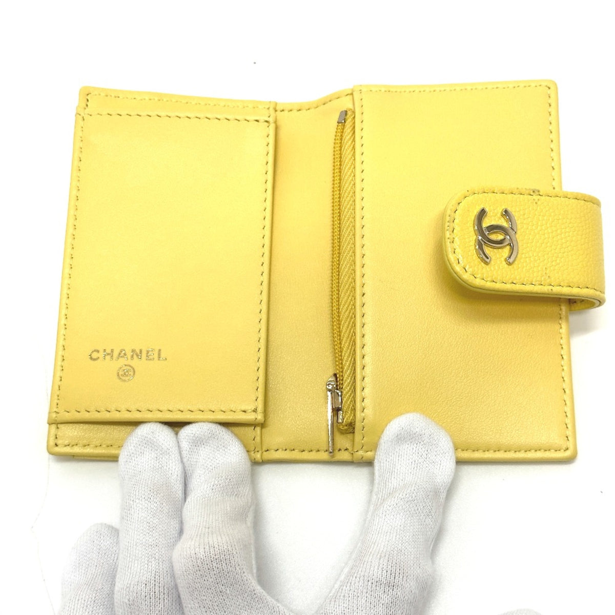 Chanel Yellow Leather Coin Purse/Coin Case (Pre-Owned)