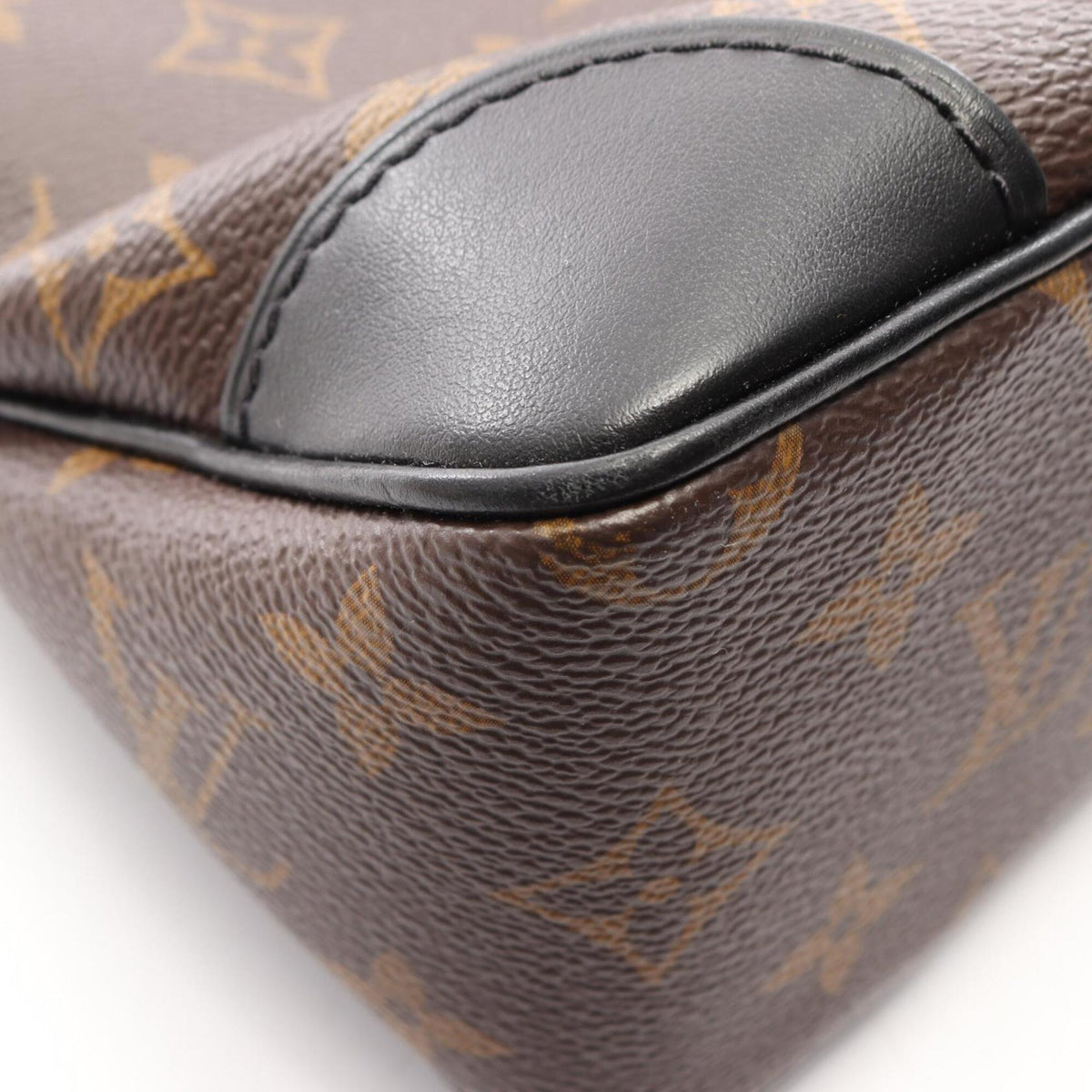 Louis Vuitton Black Brown Monogram Noir Monogram Leather Handbag Shoulder Bag (Pre-Owned)