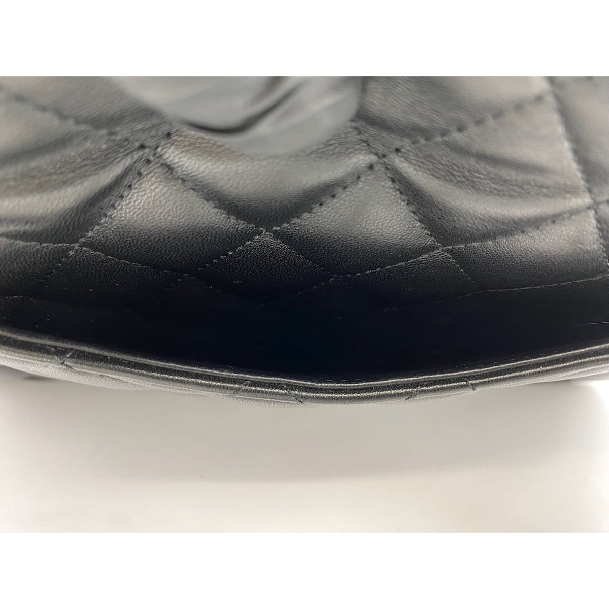 Chanel Black Shoulder Bag (Pre-Owned)