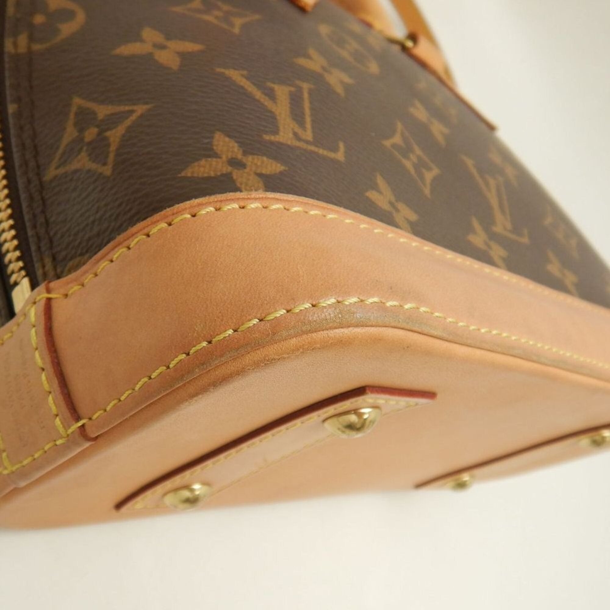 Louis Vuitton Monogram Brown Monogram Handbag (Pre-Owned)
