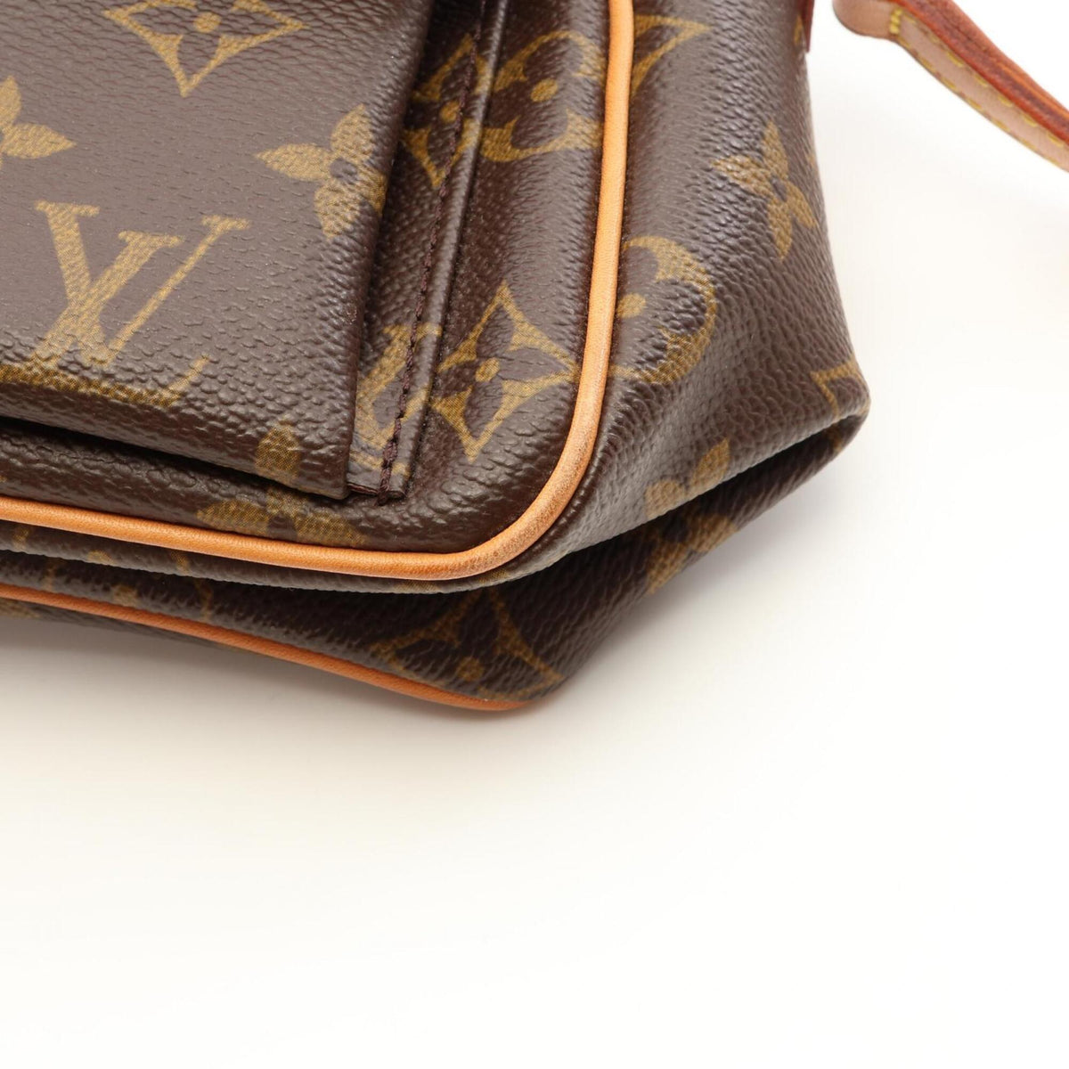 Louis Vuitton Brown Monogram Coated Canvas Leather Handbag Shoulder Bag (Pre-Owned)