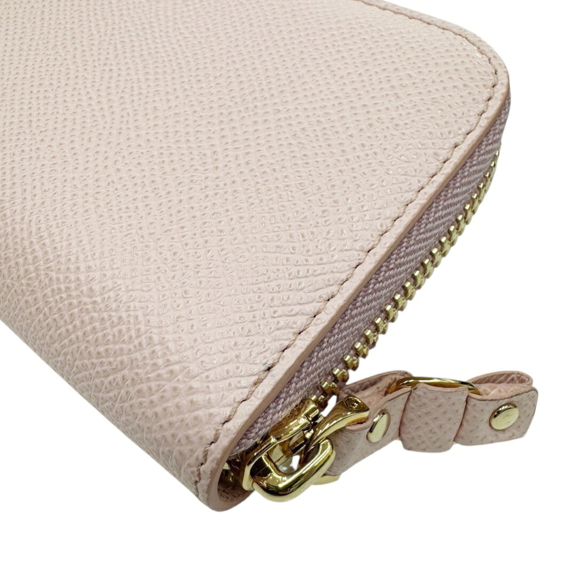 Salvatore Ferragamo Light Pink Leather Coin Purse/Coin Case (Pre-Owned)