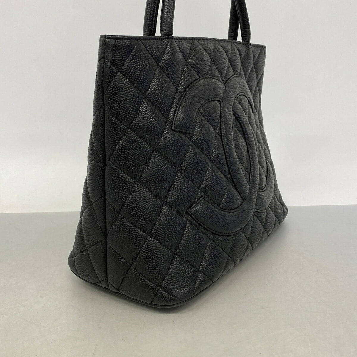 Chanel Black Grained Calfskin Tote Bag (Pre-Owned)