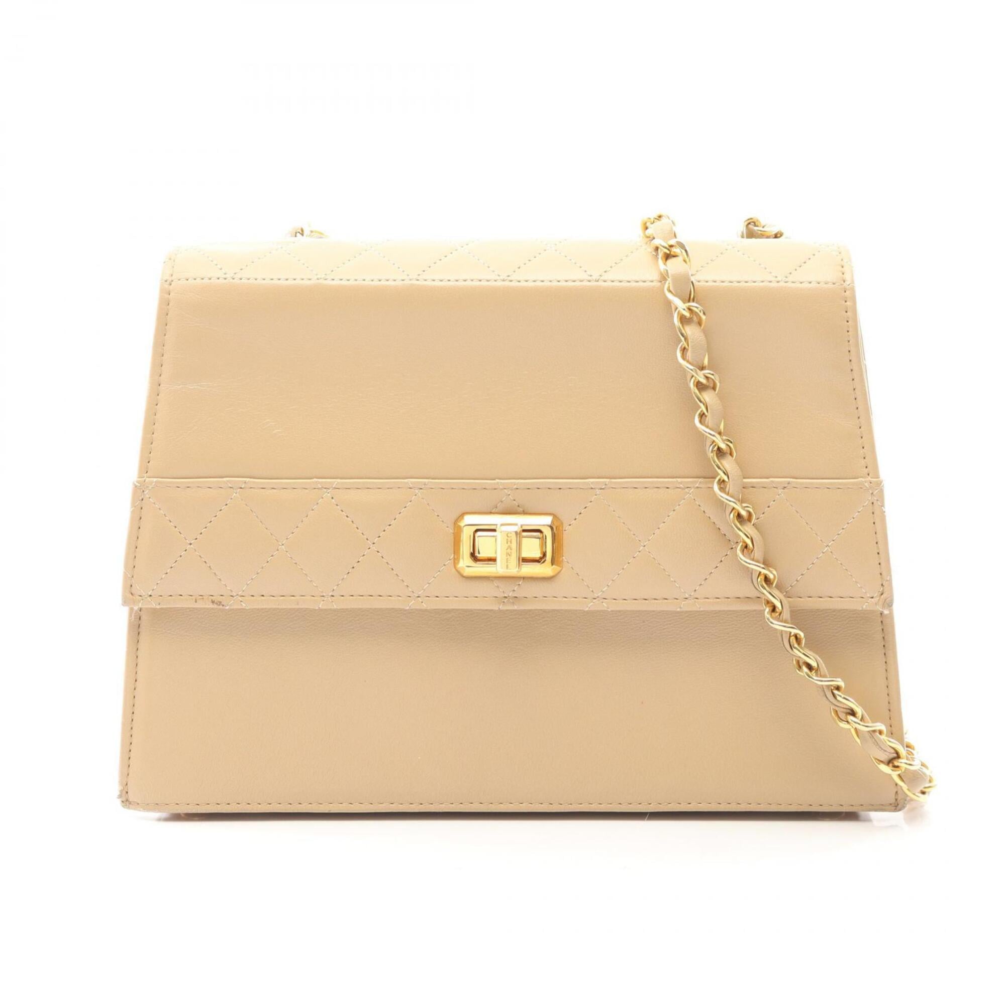 Chanel Matelasse Beige Leather Handbag Shoulder Bag (Pre-Owned)