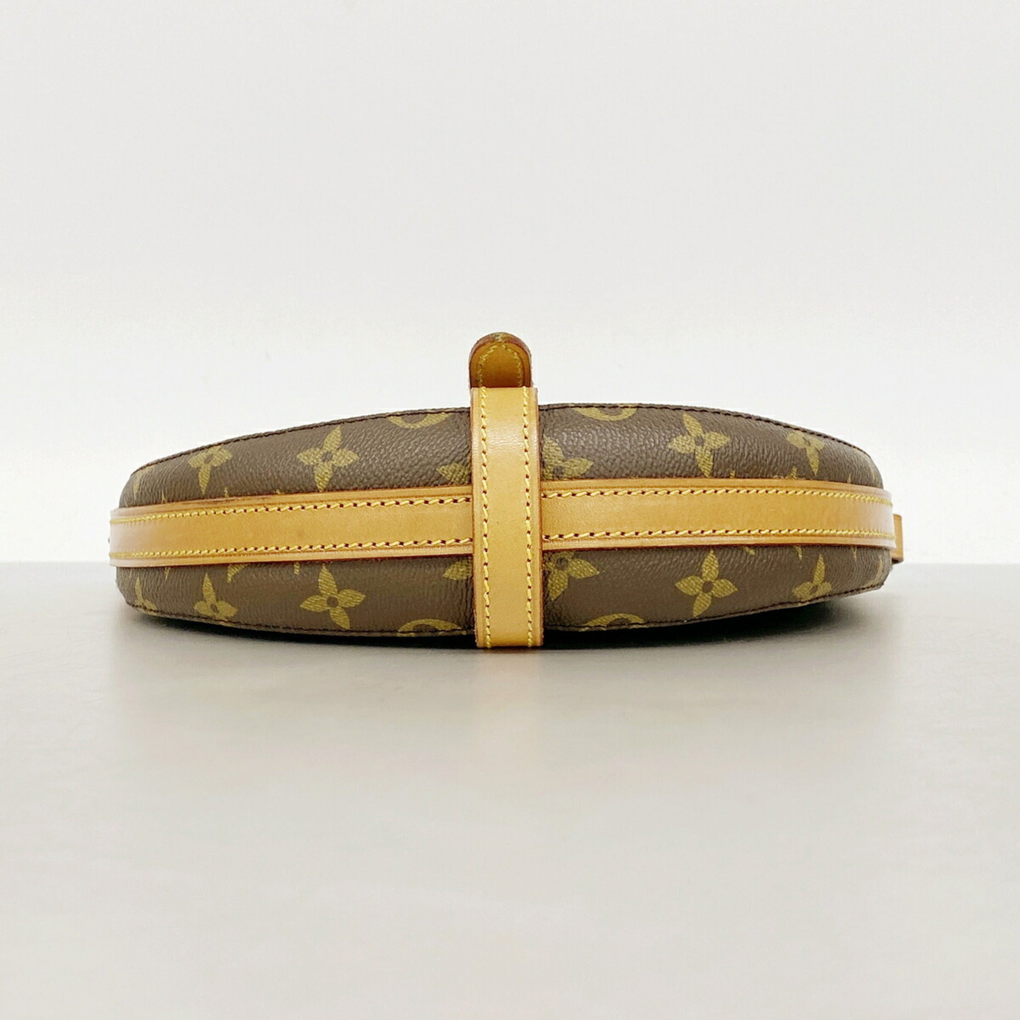 Louis Vuitton Brown Shoulder Bag (Pre-Owned)
