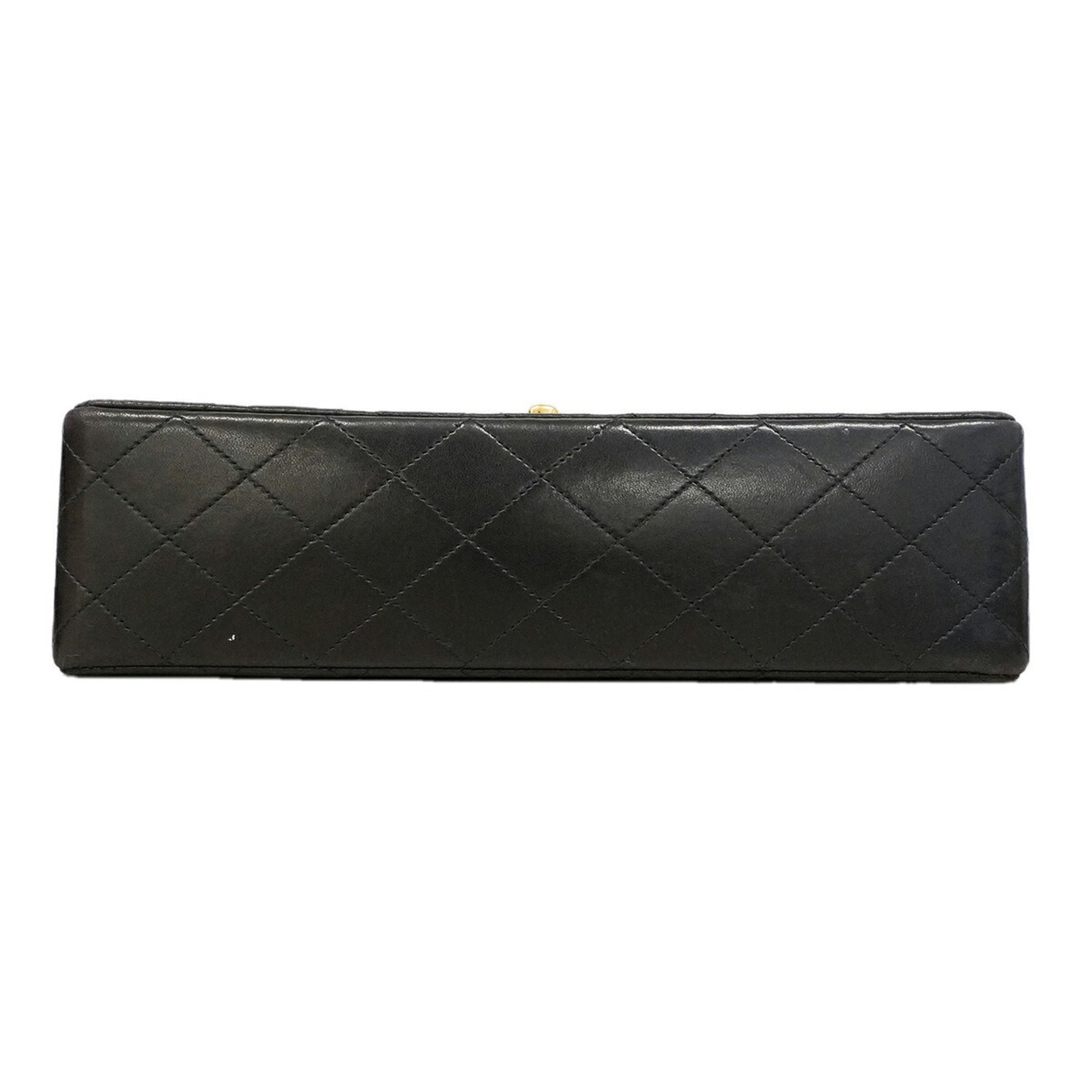 Chanel Black Leather Shoulder Bag (Pre-Owned)