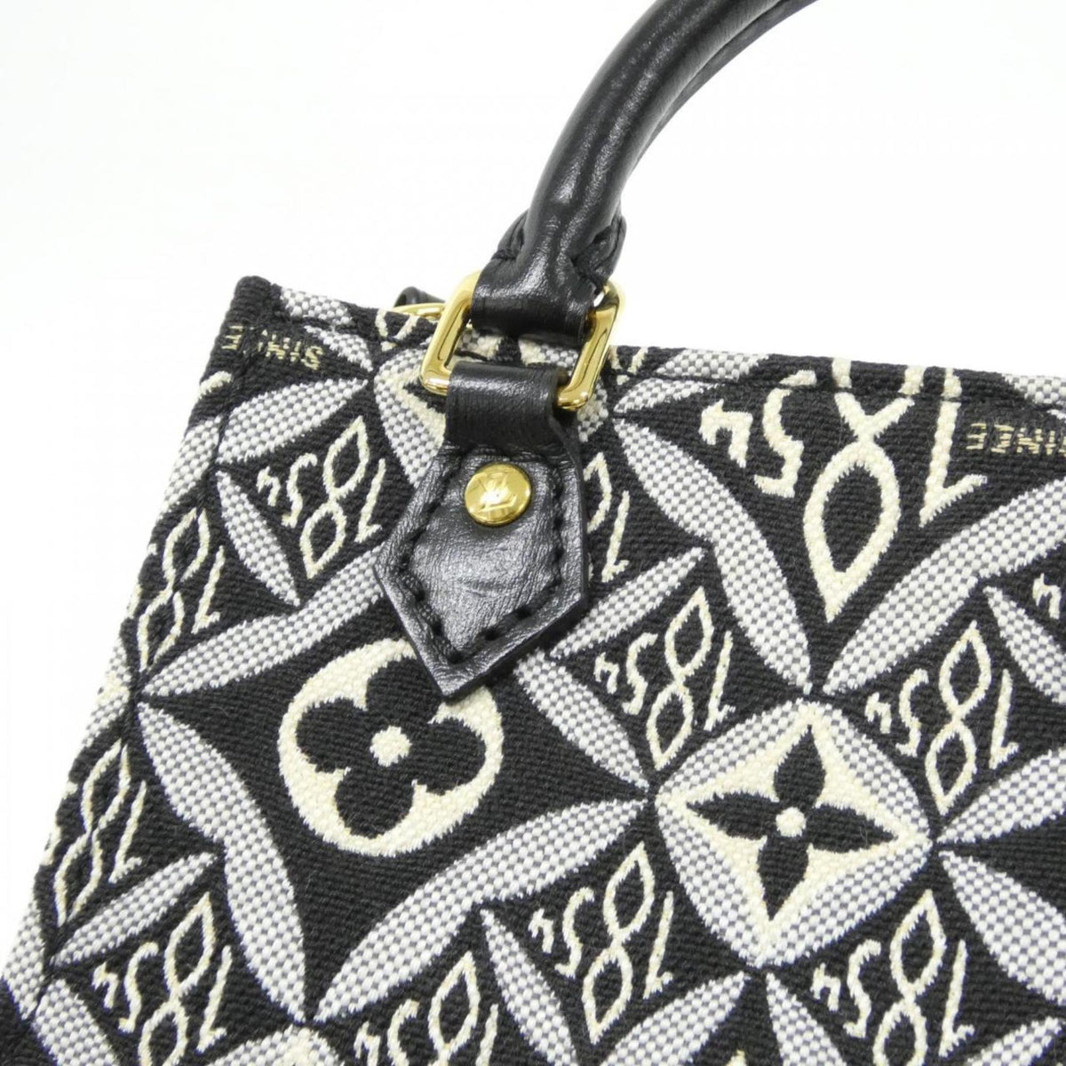 Louis Vuitton Black Jacquard Handbag (Pre-Owned)