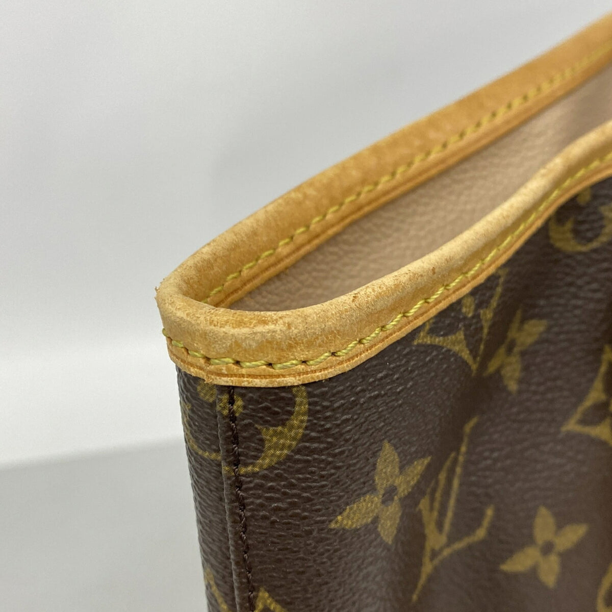 Louis Vuitton Brown Tote Bag (Pre-Owned)