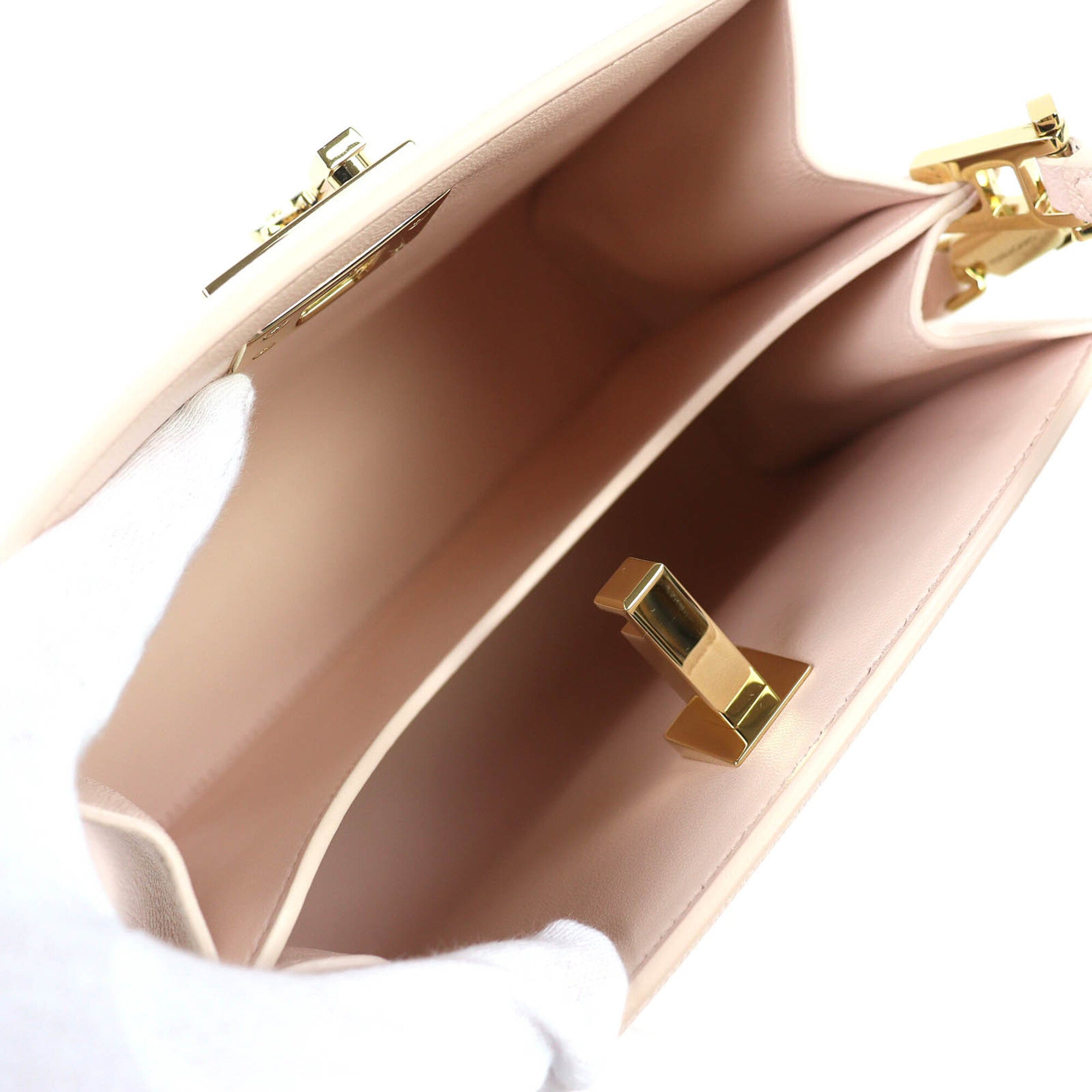 Salvatore Ferragamo Gancini Gold Leather Handbag Shoulder Bag (Pre-Owned)